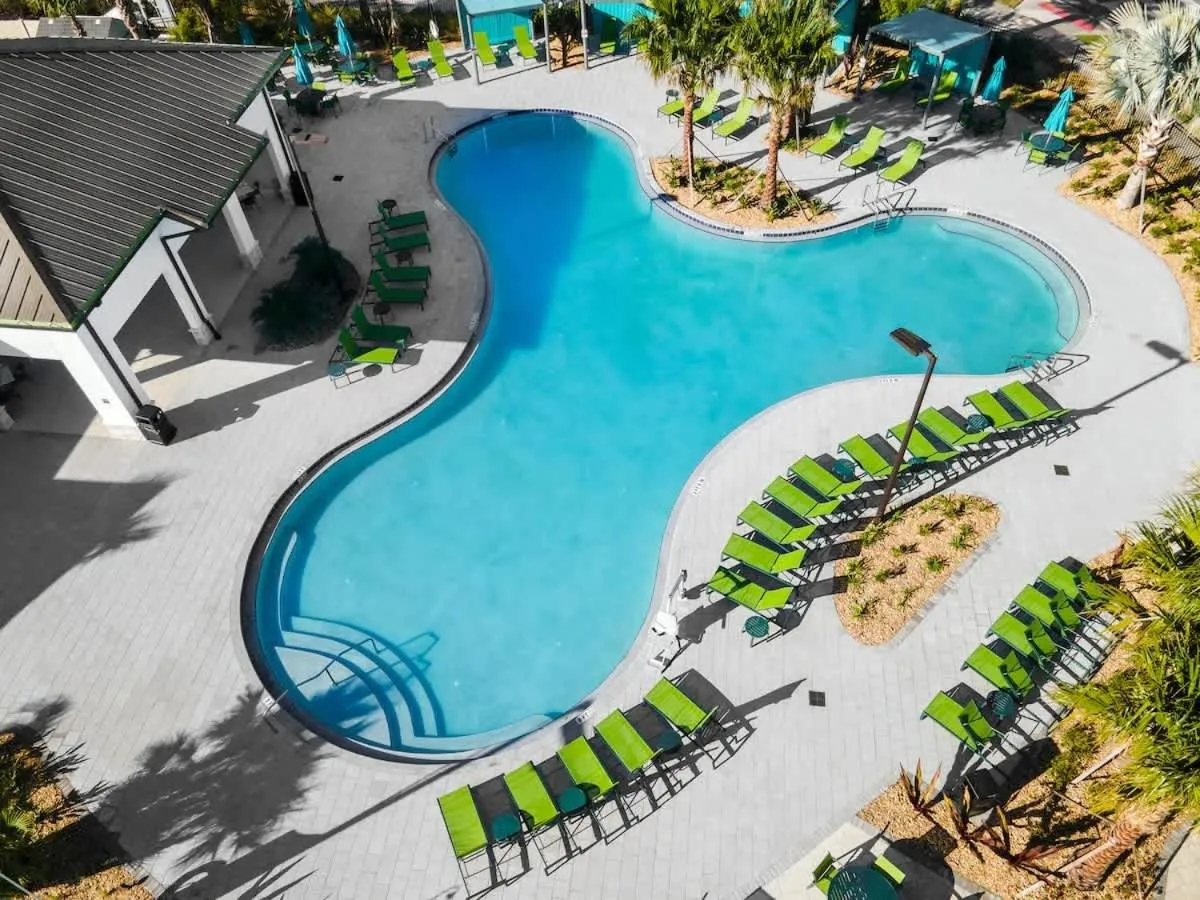 Sophisticated 6BR at Storey Lake SL2766