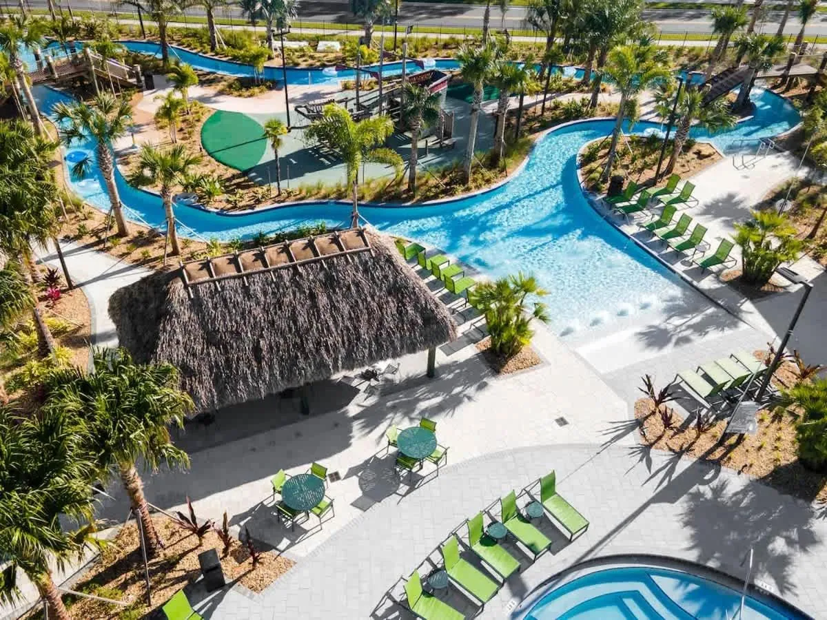 Sophisticated 6BR at Storey Lake SL2766