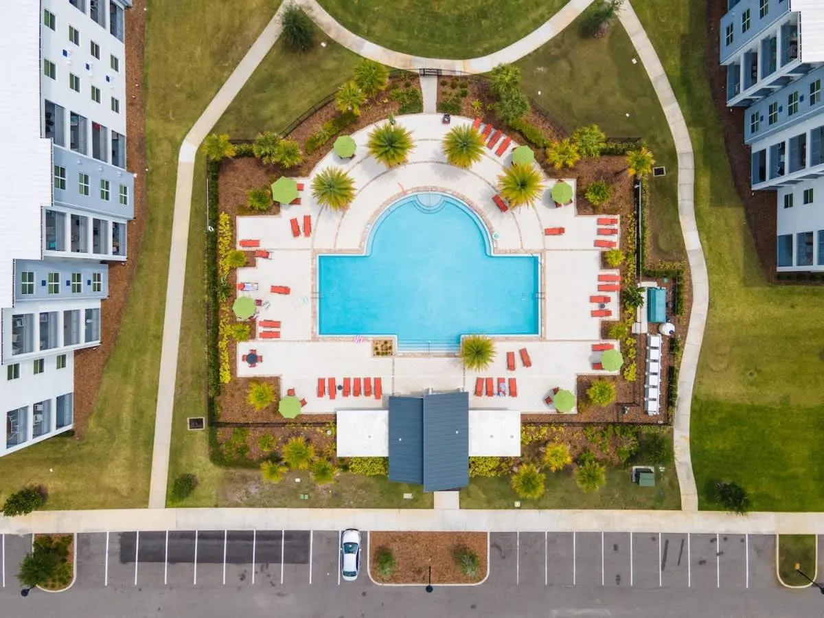 Sophisticated 6BR at Storey Lake SL2766