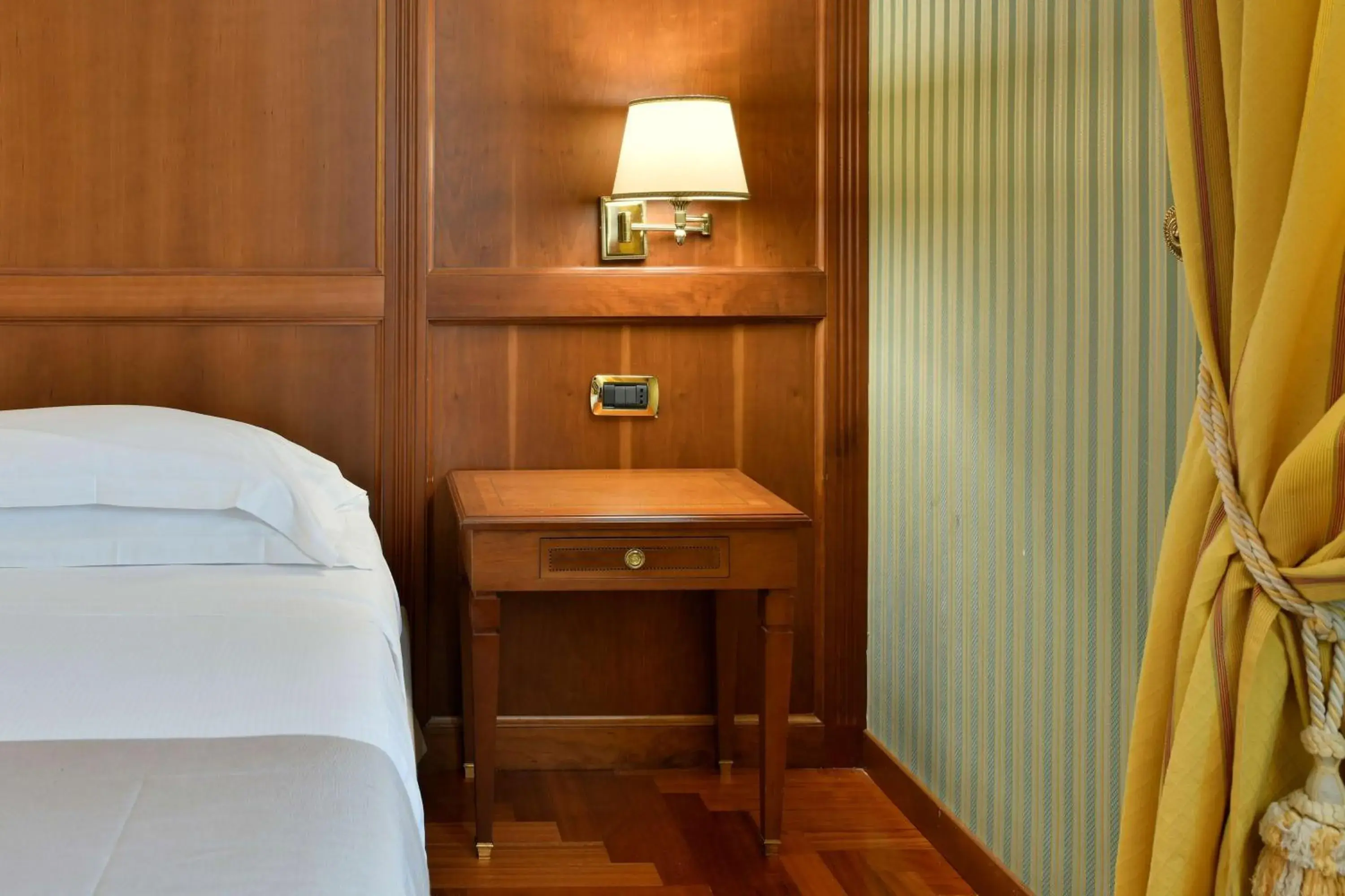 Family Queen Room in Best Western Hotel Ferrari Family Queen Room in Best Western Hotel Ferrari