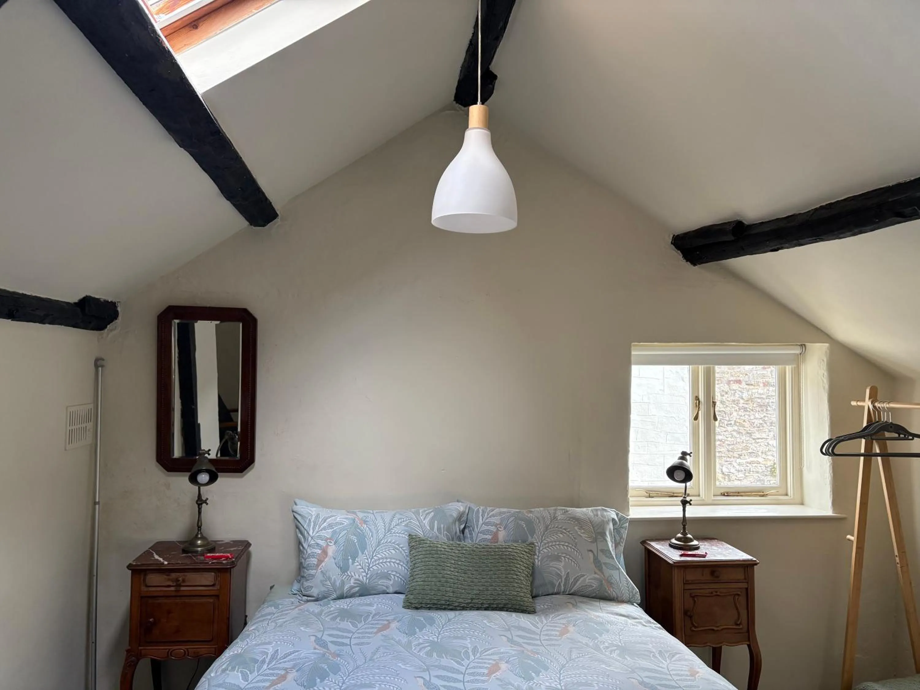 Bed in Six on Castle