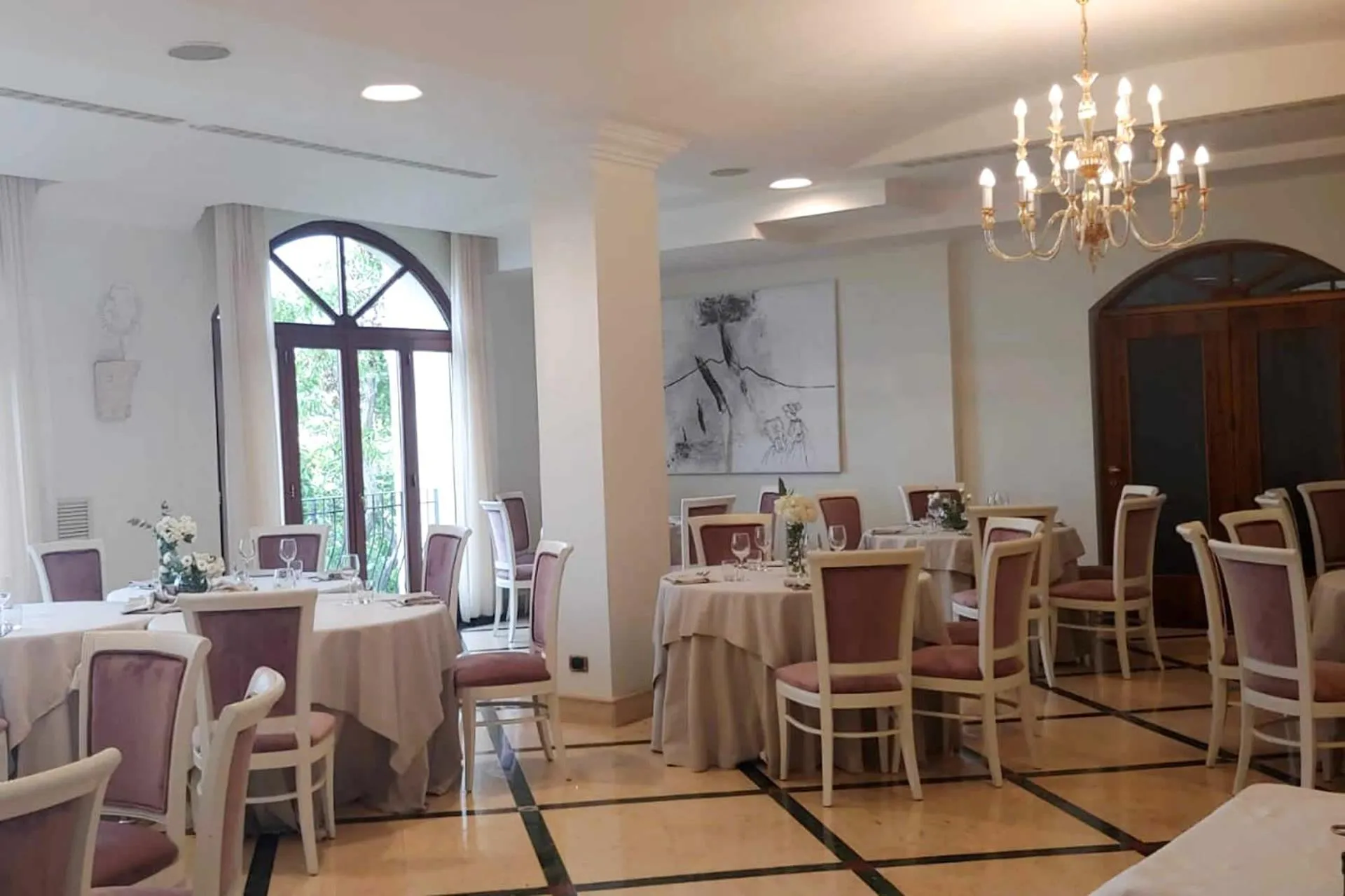 Restaurant/places to eat in Resort Santangelo & SPA