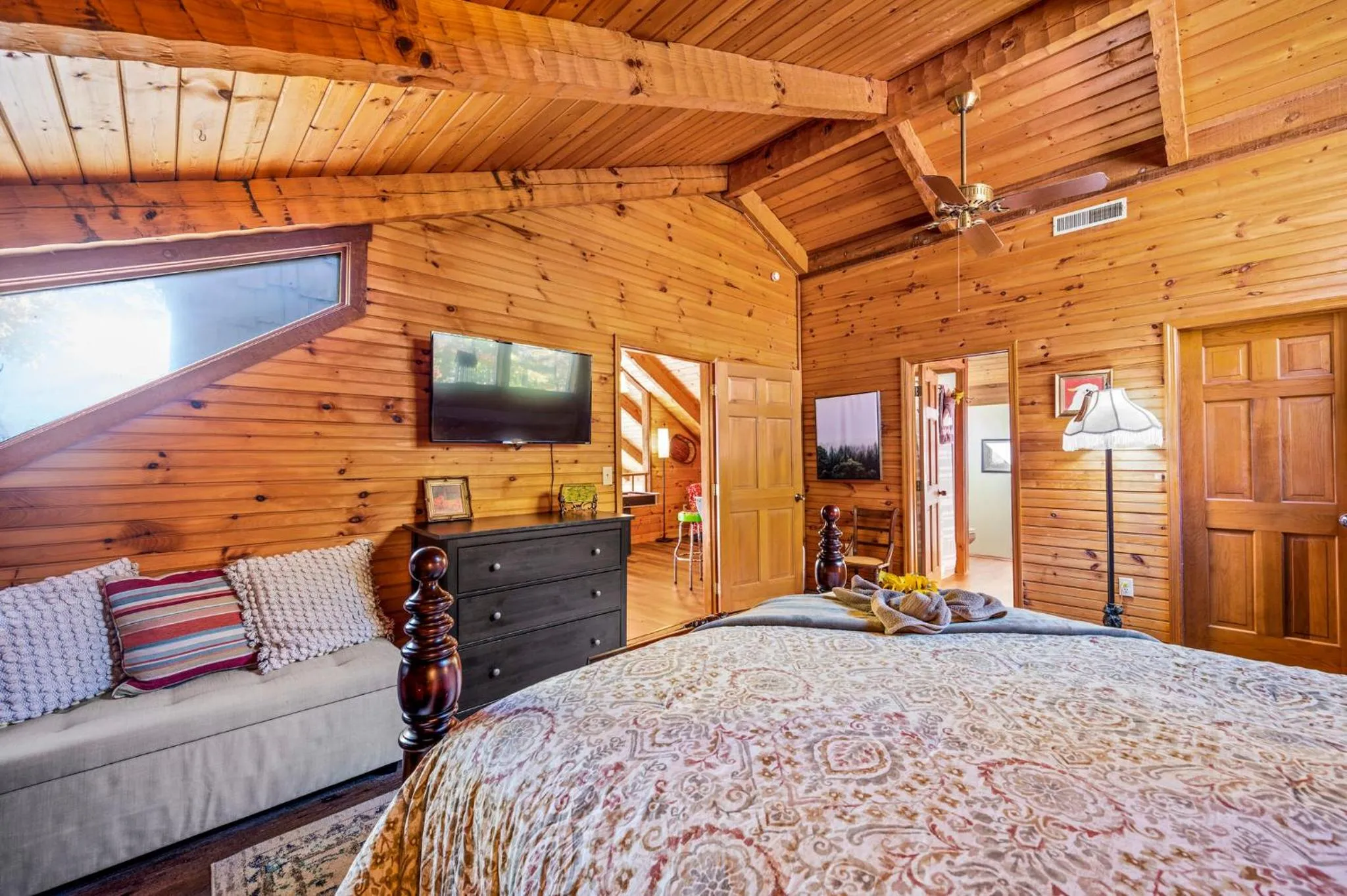 TV and multimedia, Bed in Barenberg Cabin - Secluded Unobstructed Panoramic Smoky Mountains View with Two Master Suites, Loft Game Room, and Hot Tub
