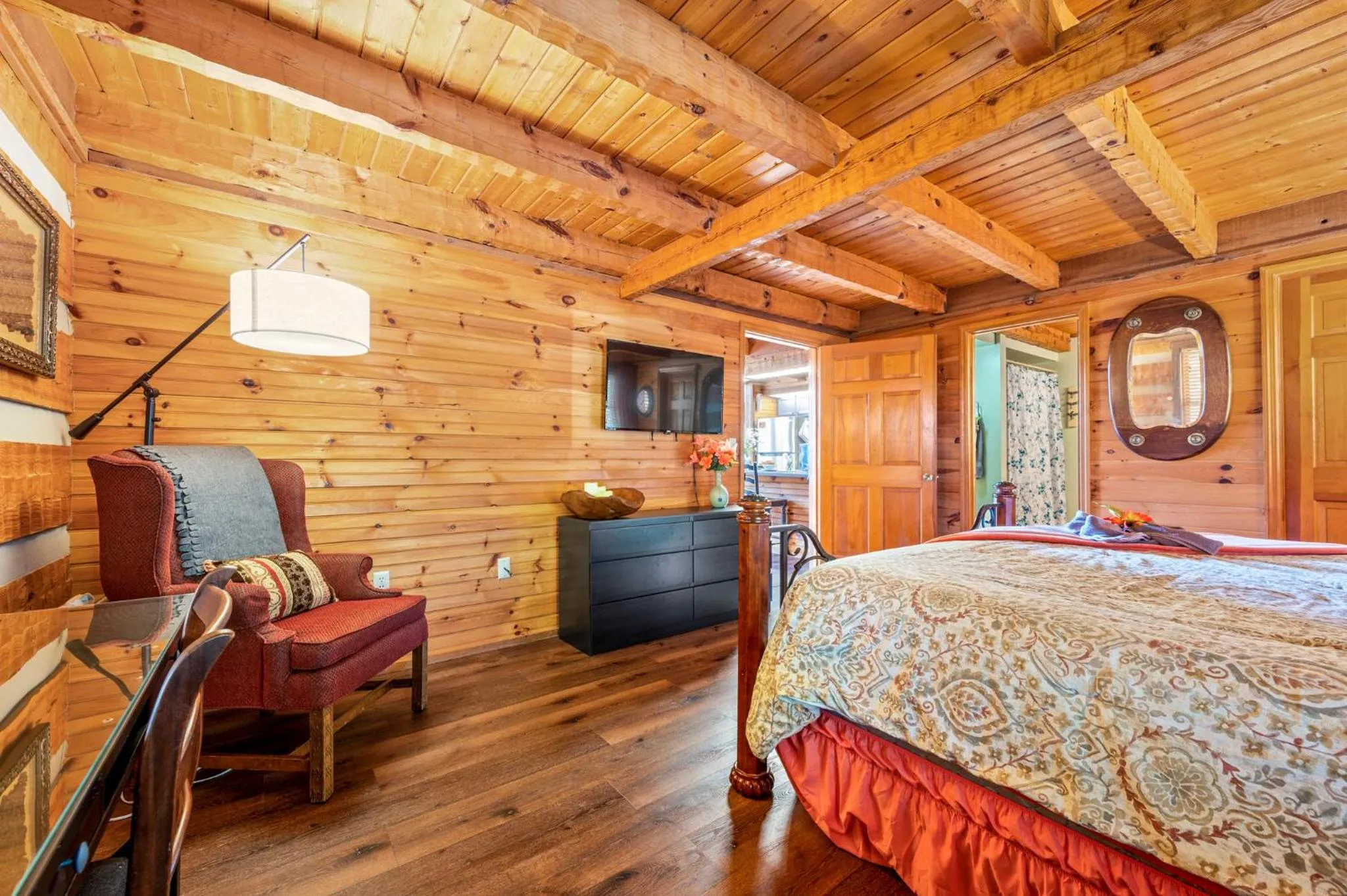 Bedroom, Bed in Barenberg Cabin - Secluded Unobstructed Panoramic Smoky Mountains View with Two Master Suites, Loft Game Room, and Hot Tub