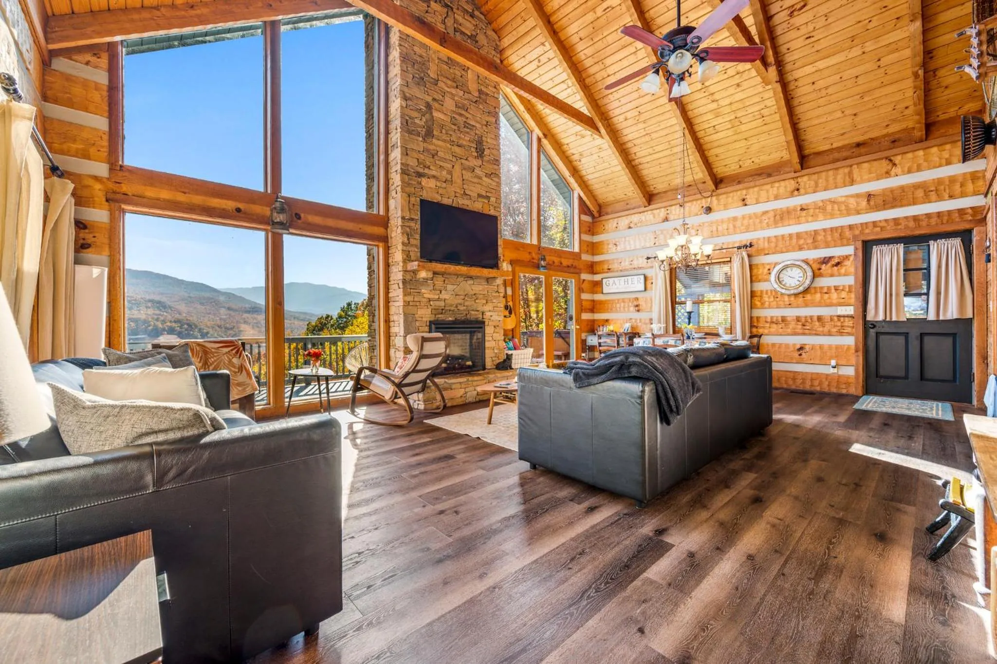 Living room in Barenberg Cabin - Secluded Unobstructed Panoramic Smoky Mountains View with Two Master Suites, Loft Game Room, and Hot Tub