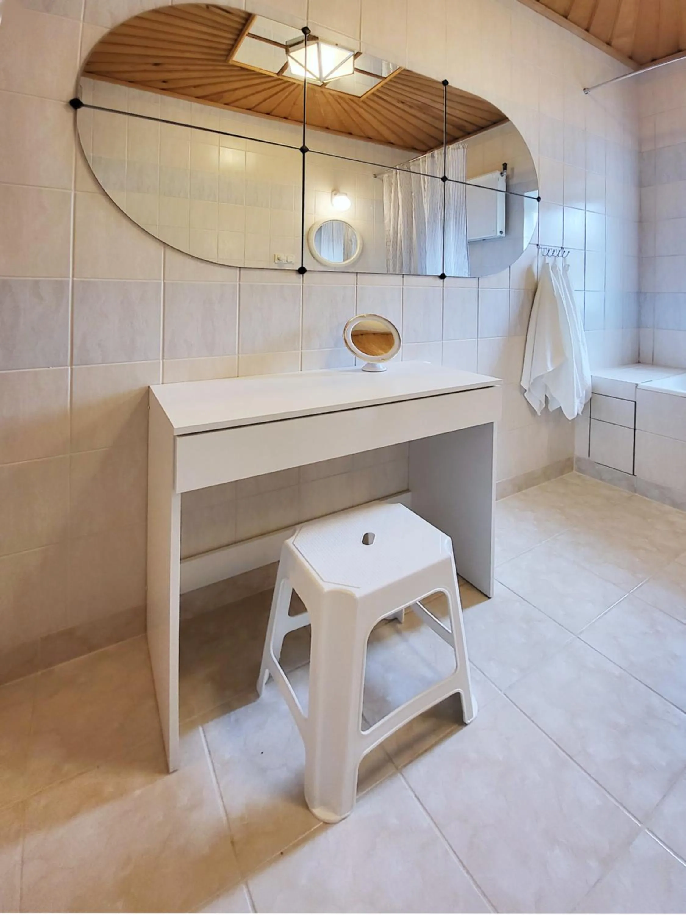 Bathroom in HUSARSKA 60