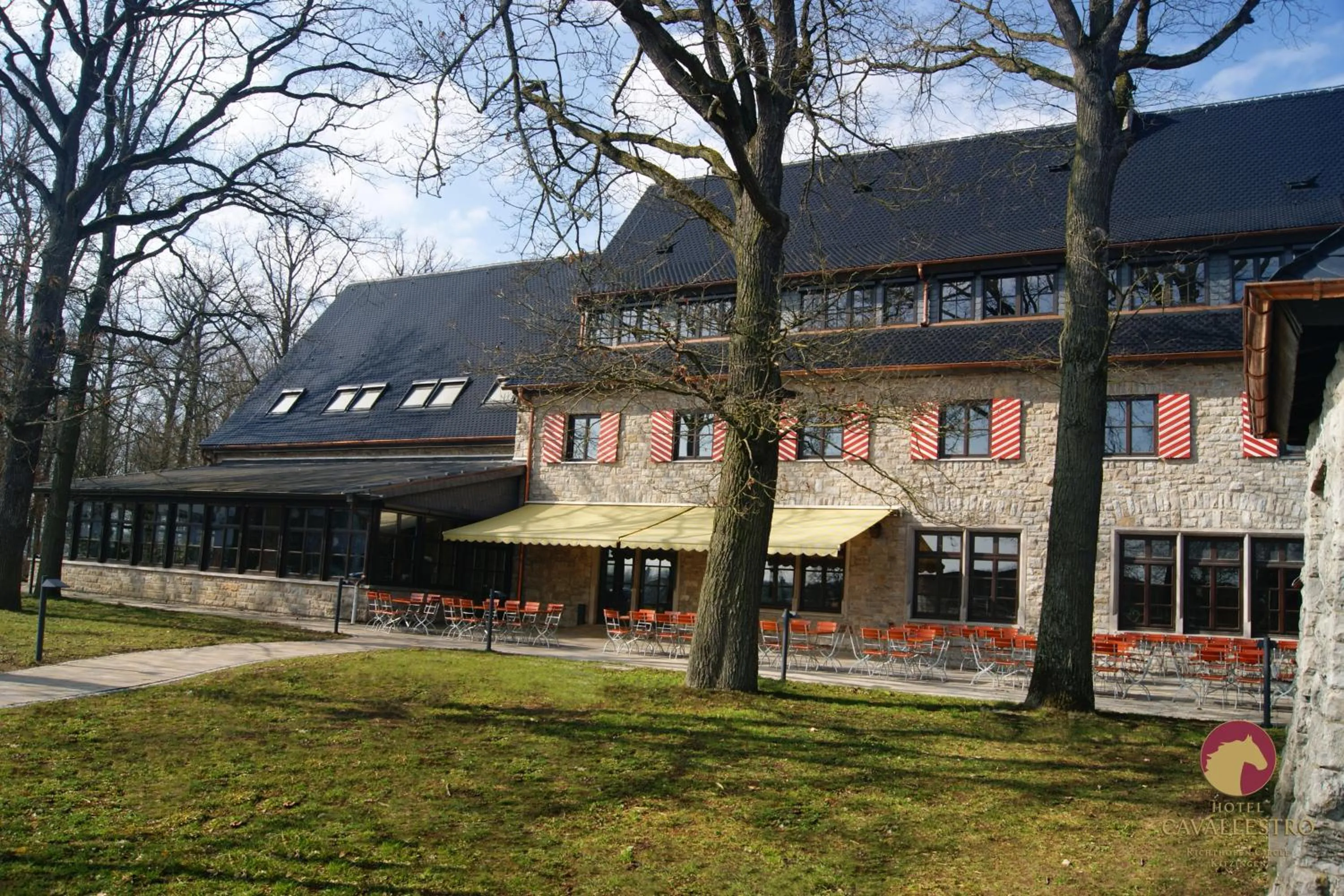 Text overlay in Cavallestro Classic