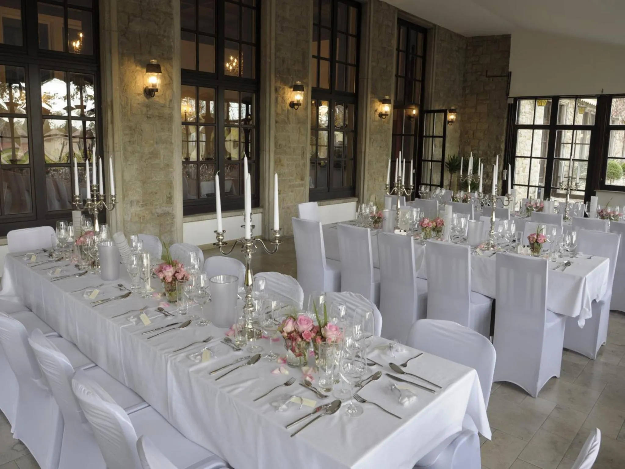 Banquet/Function facilities in Cavallestro Classic