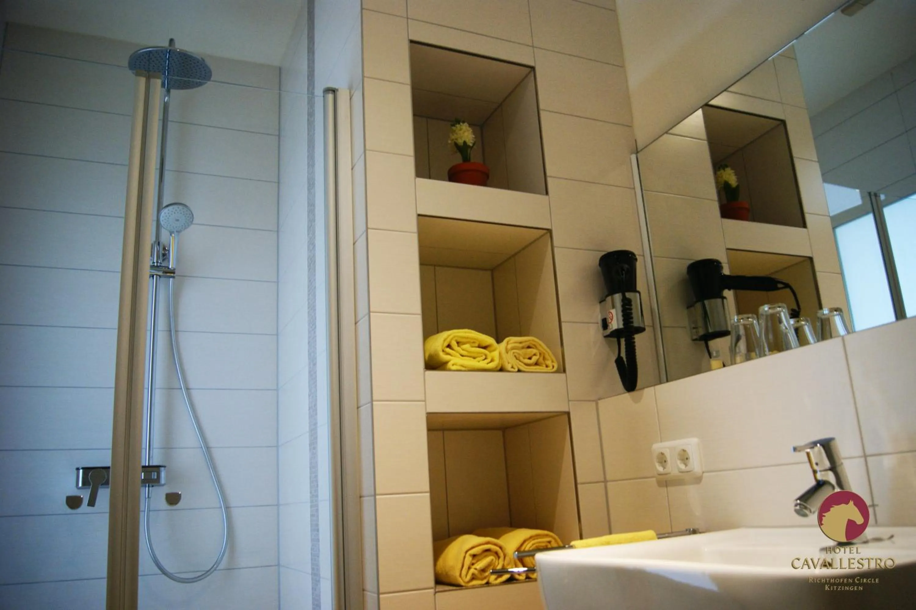 Text overlay in Cavallestro Classic