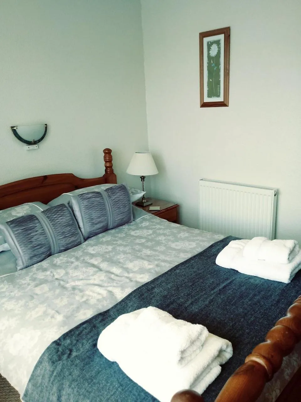 Bed in Burleigh House