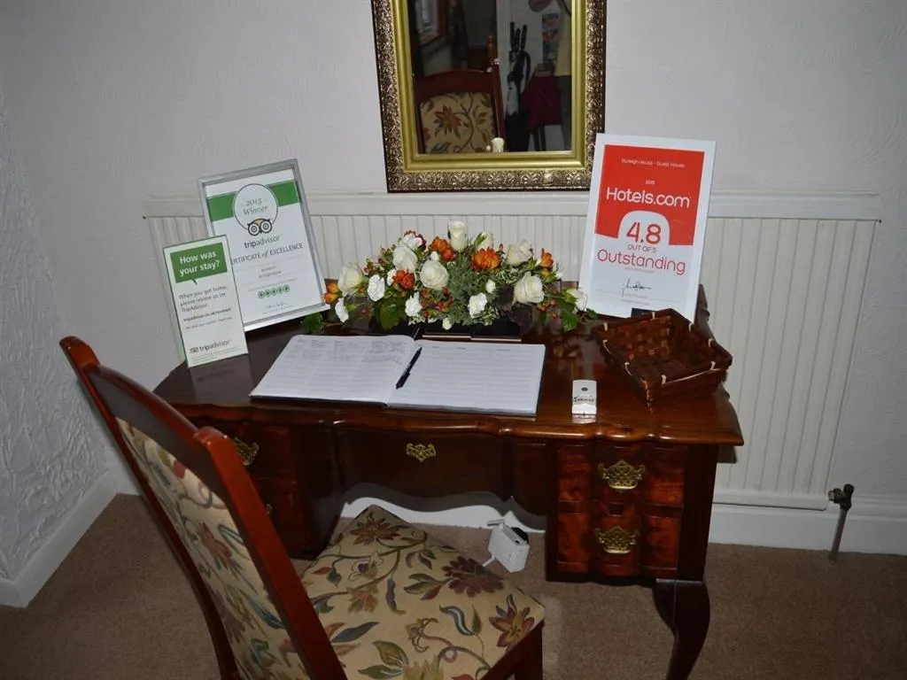 Lobby or reception in Burleigh House