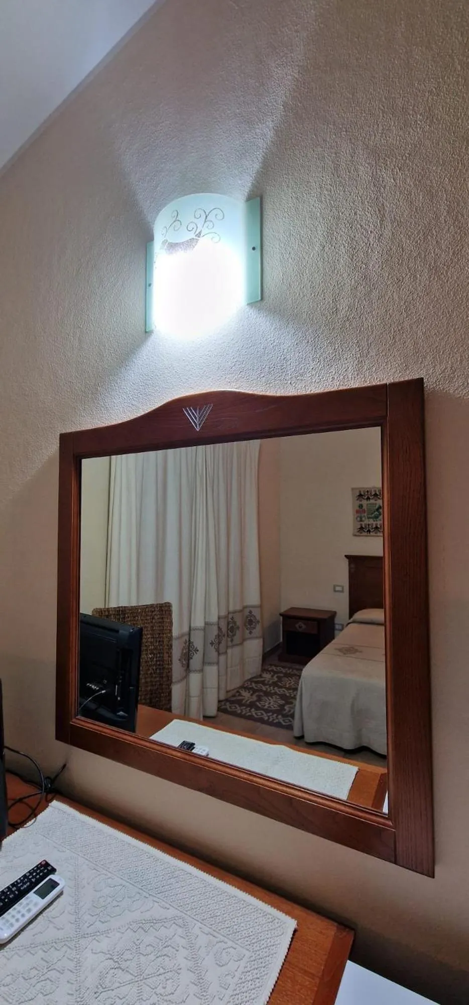 Bed in Albergo Ristorante Pizzeria Monte Arcosu