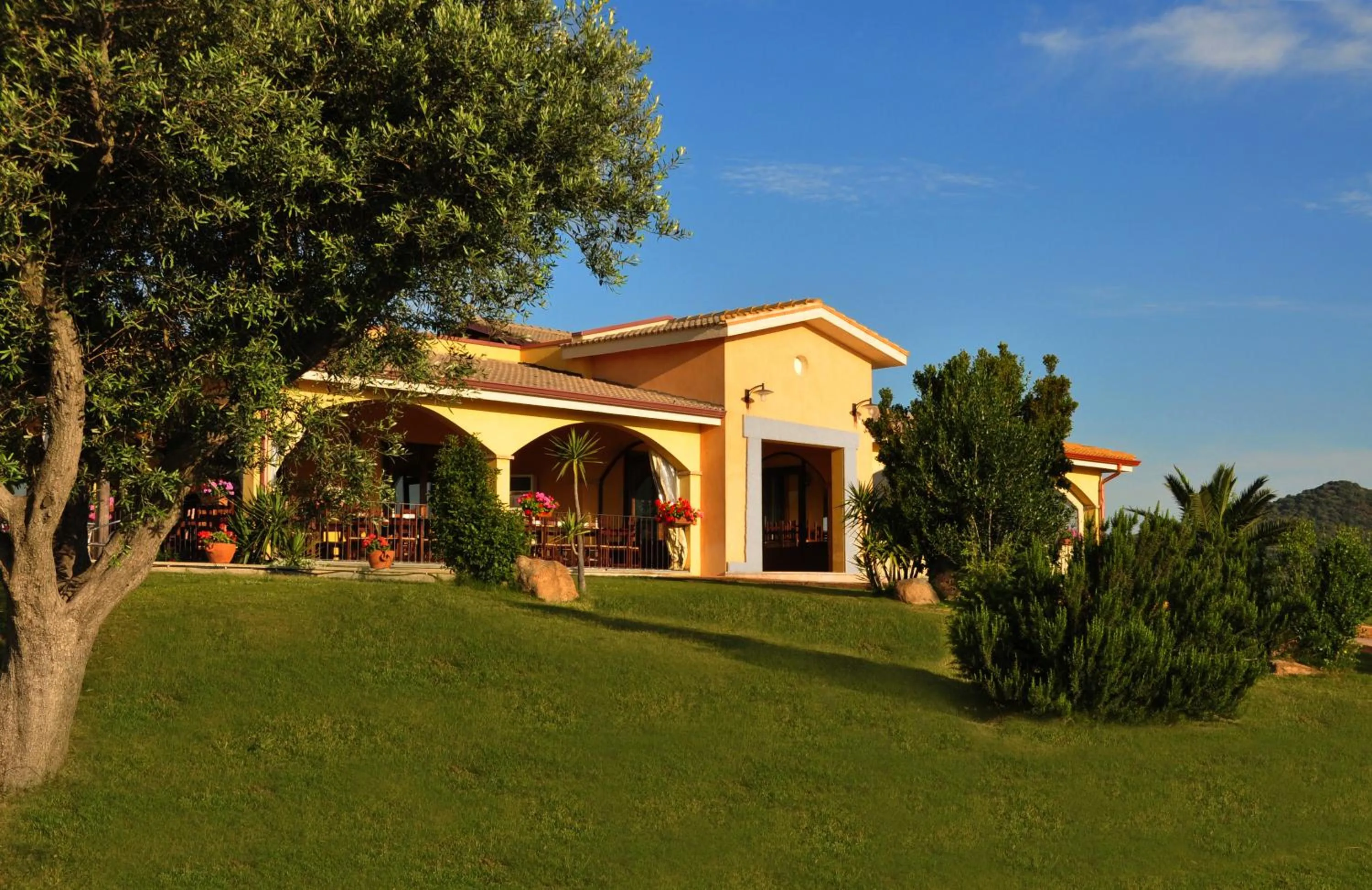 Facade/entrance in Albergo Ristorante Pizzeria Monte Arcosu