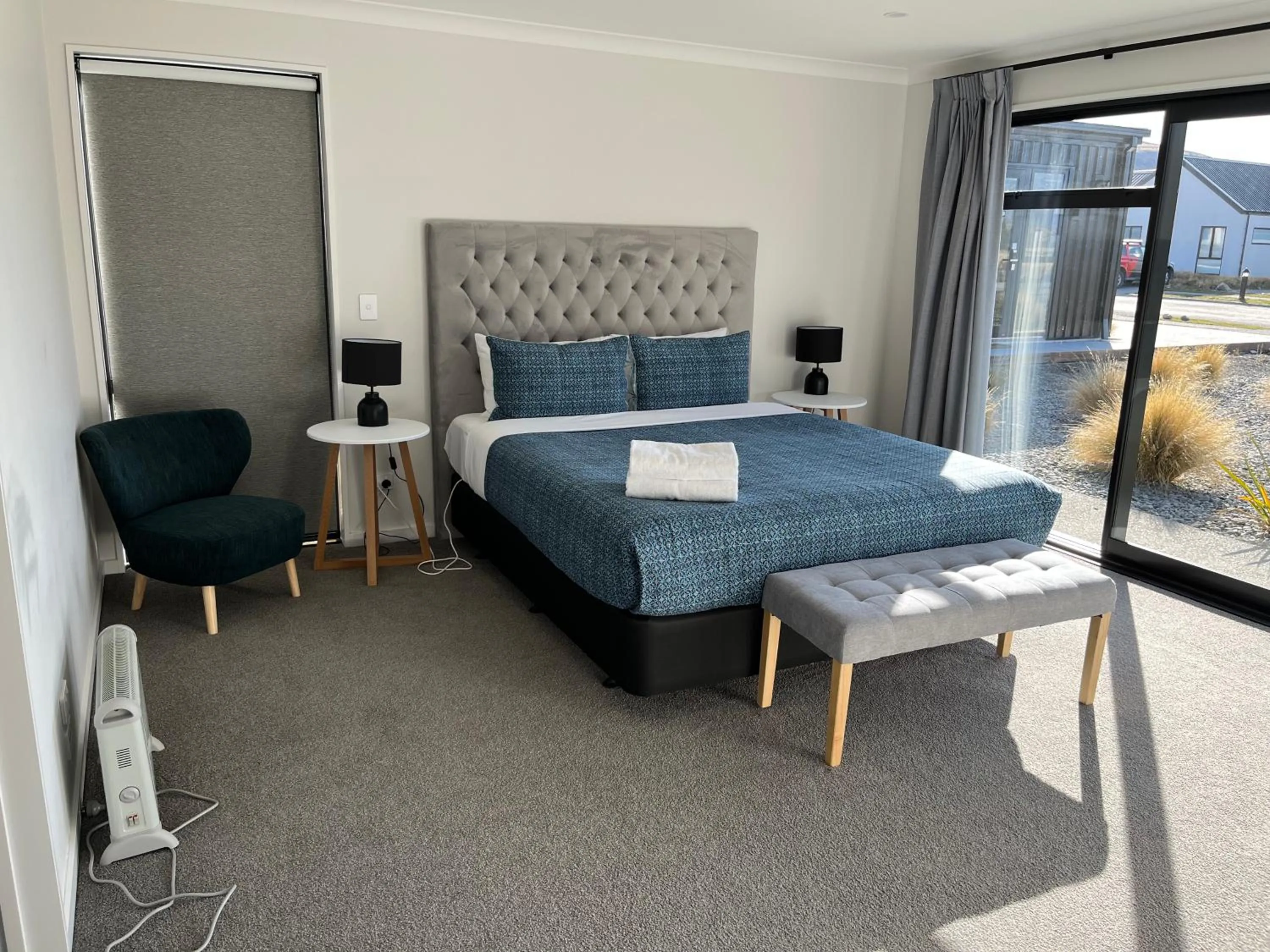 Bedroom, Bed in Catch n' Relax