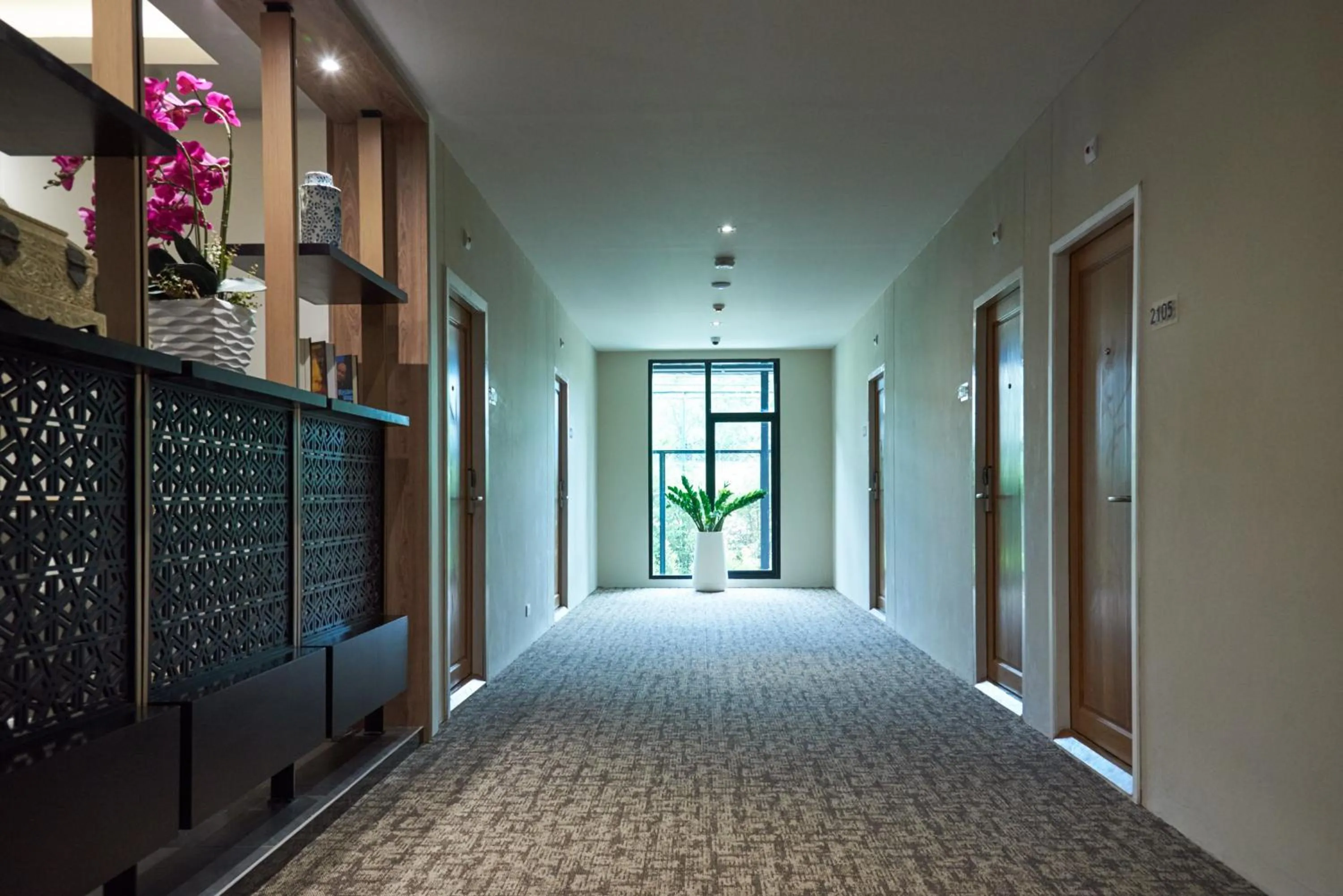 Property building in Almas Hotel Bangkok