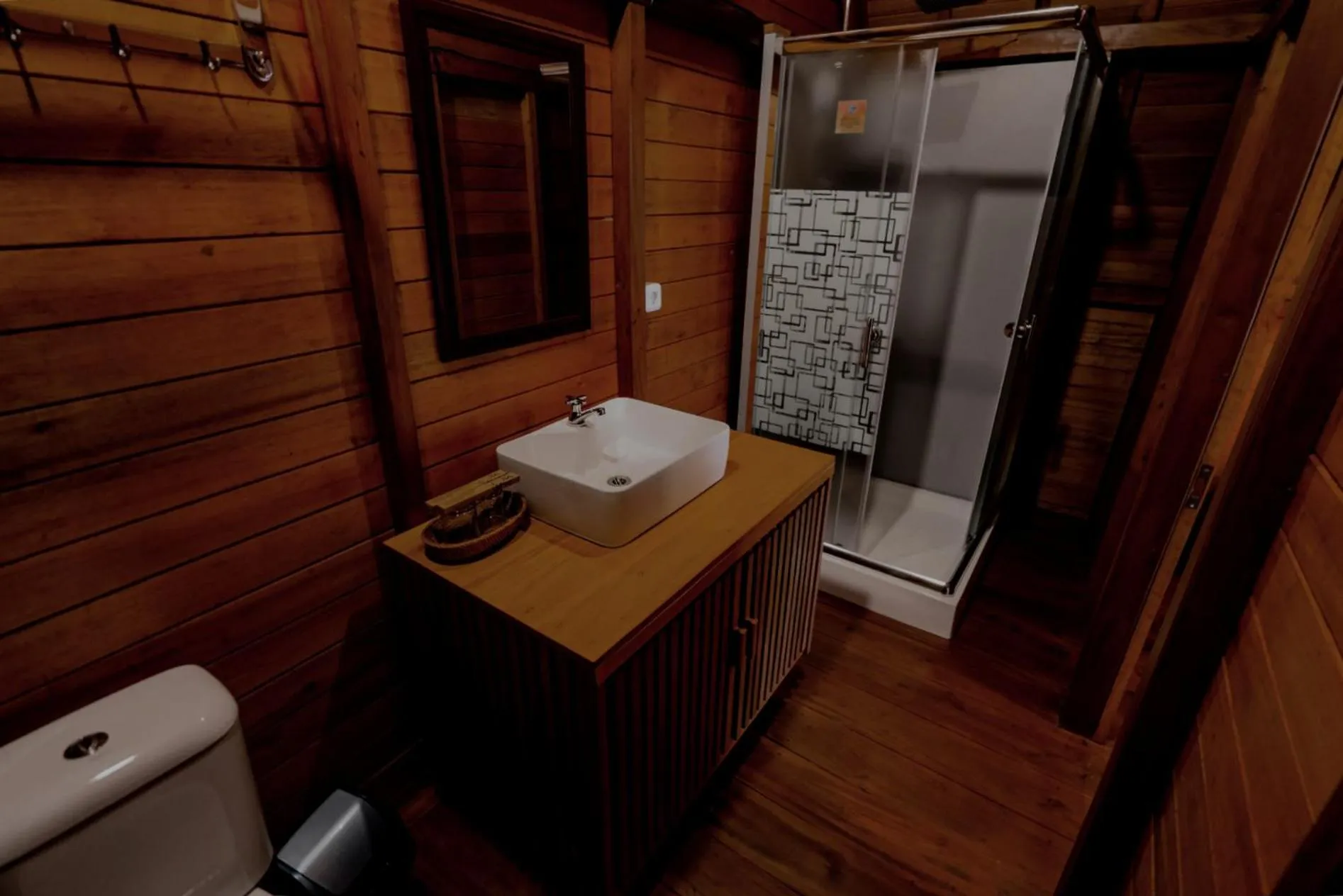 Bathroom in Kusfarm Bali by AHM