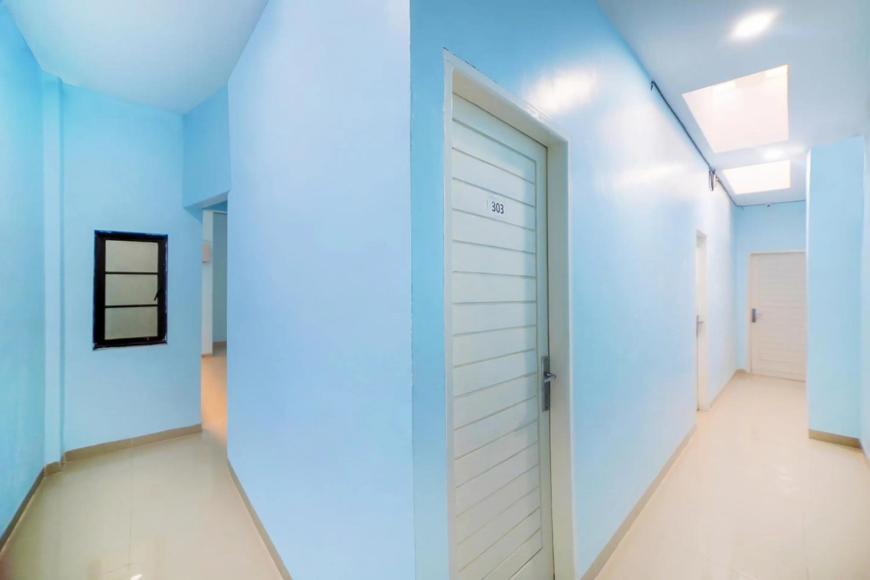 Lobby or reception in OYO 91283 Sg Premium Guest House