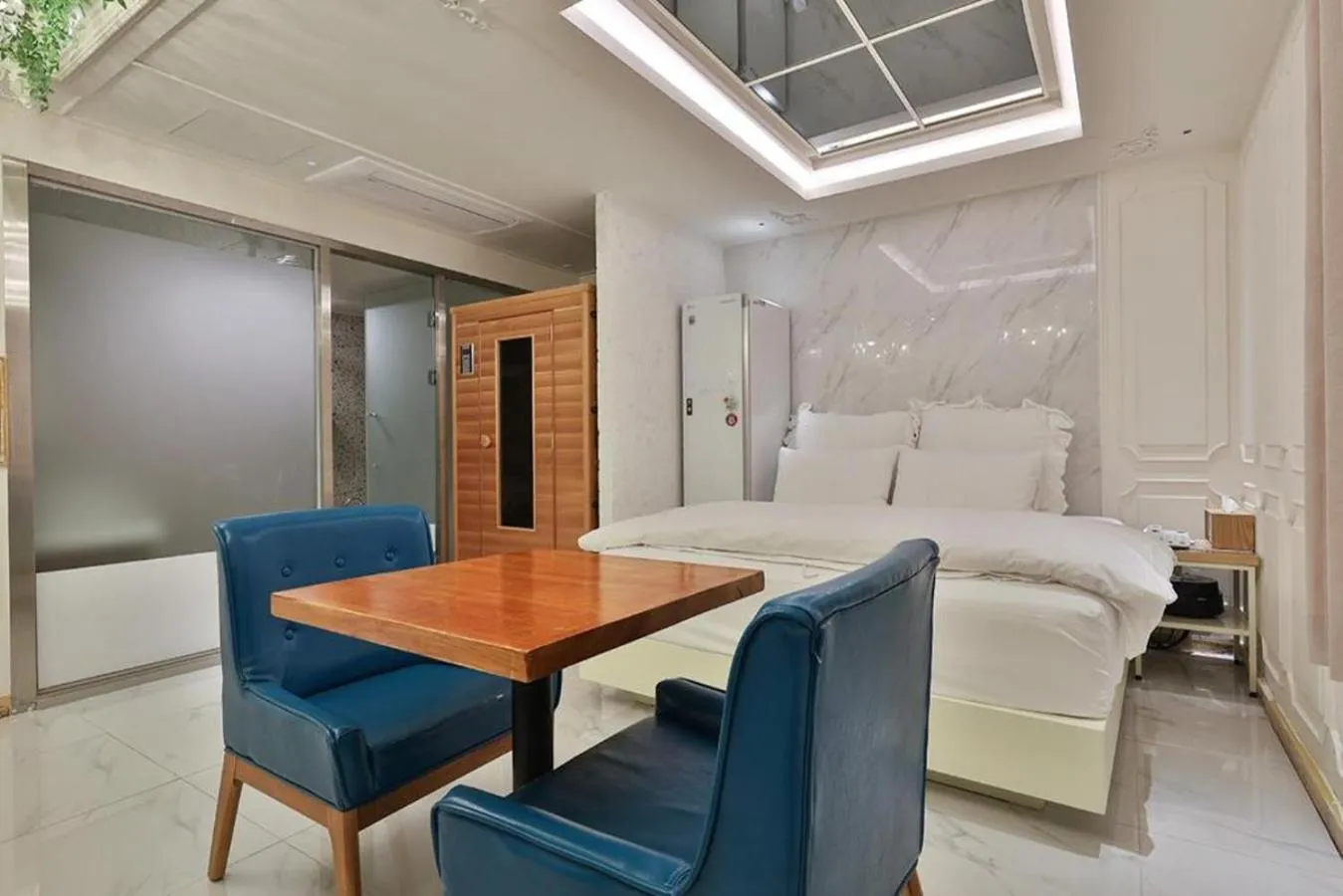 Bed in Daegu February Hotel DongdaeguStation