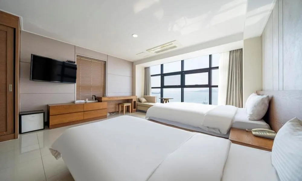 Bed in Wolmido Premiers Hotel