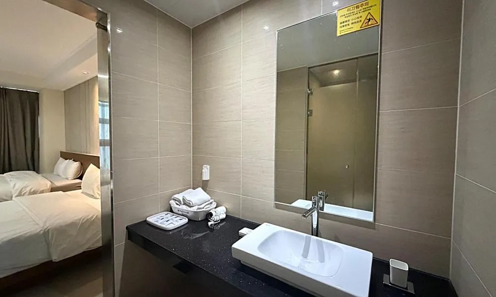 Bed in Wolmido Premiers Hotel