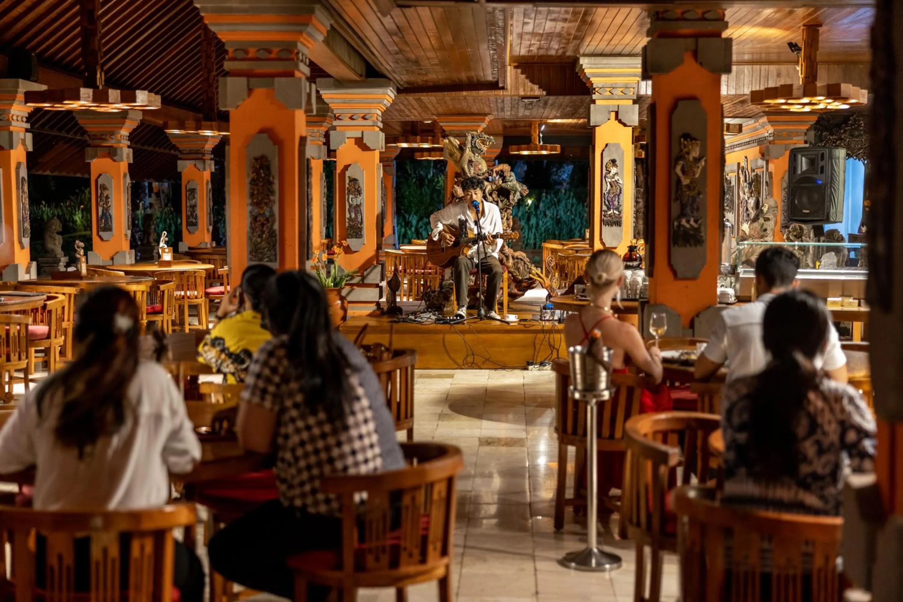 Restaurant/places to eat in Swan Paradise A Pramana Experience