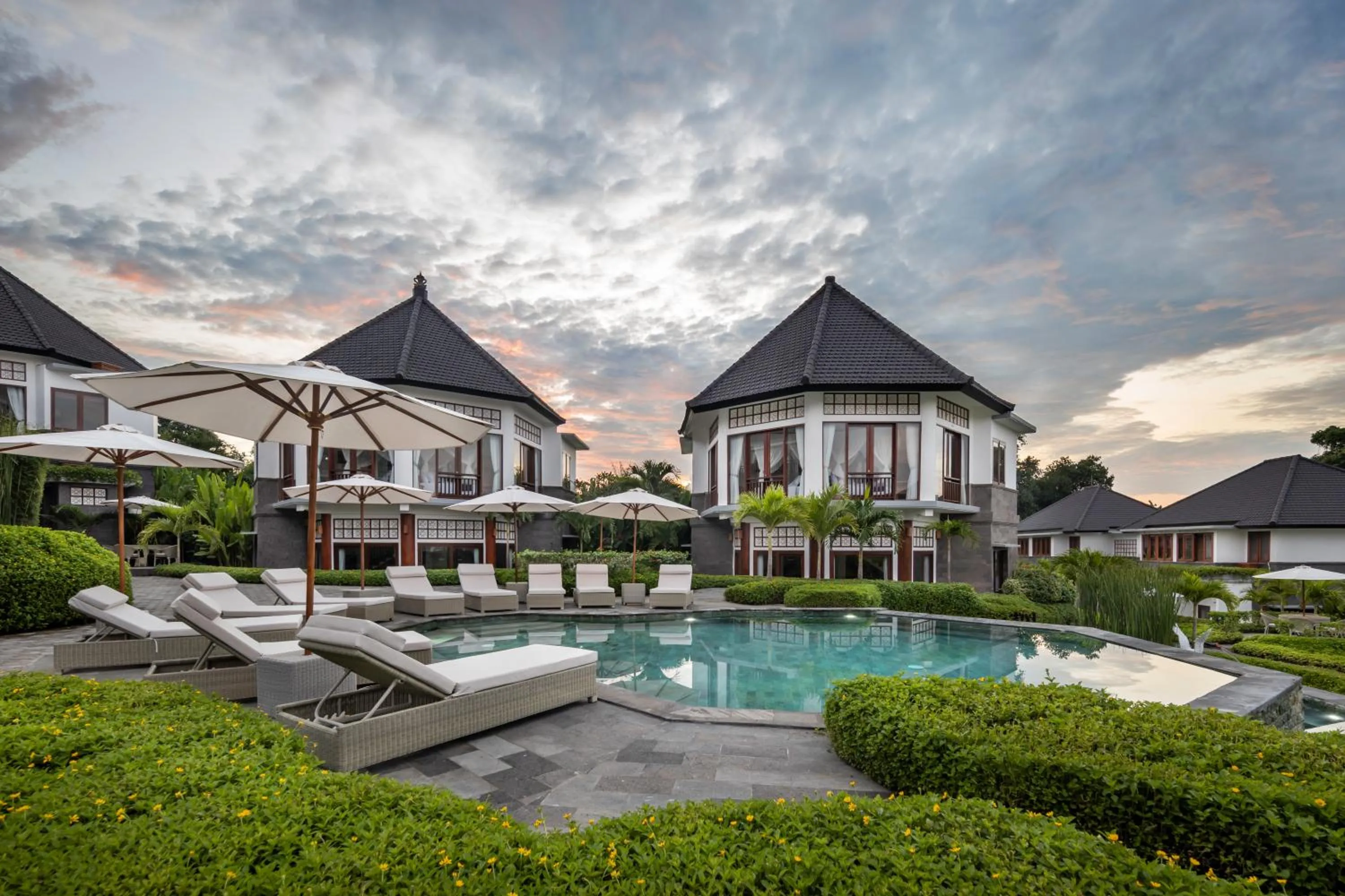 Property building in Swan Paradise A Pramana Experience