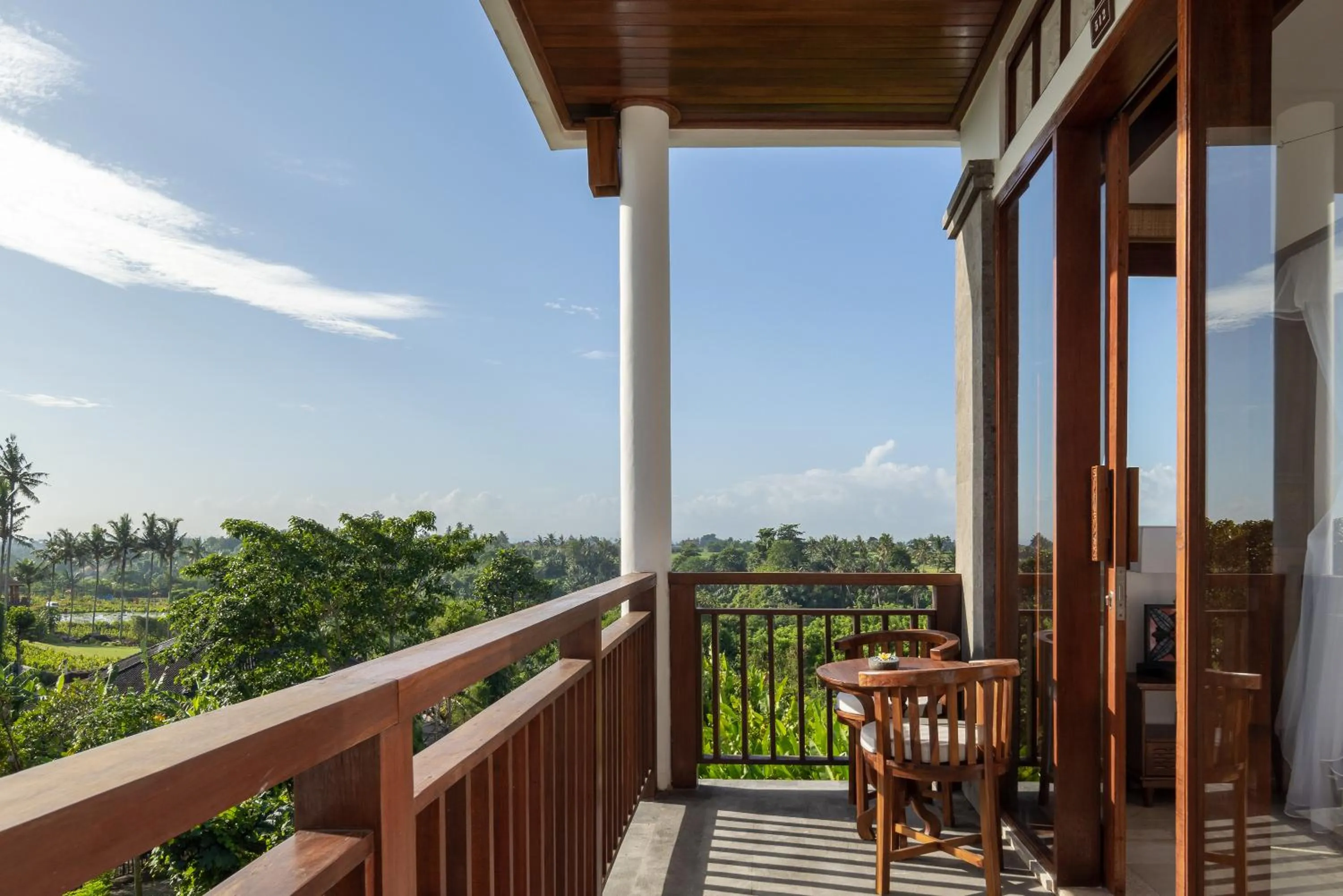 Day in Swan Paradise A Pramana Experience