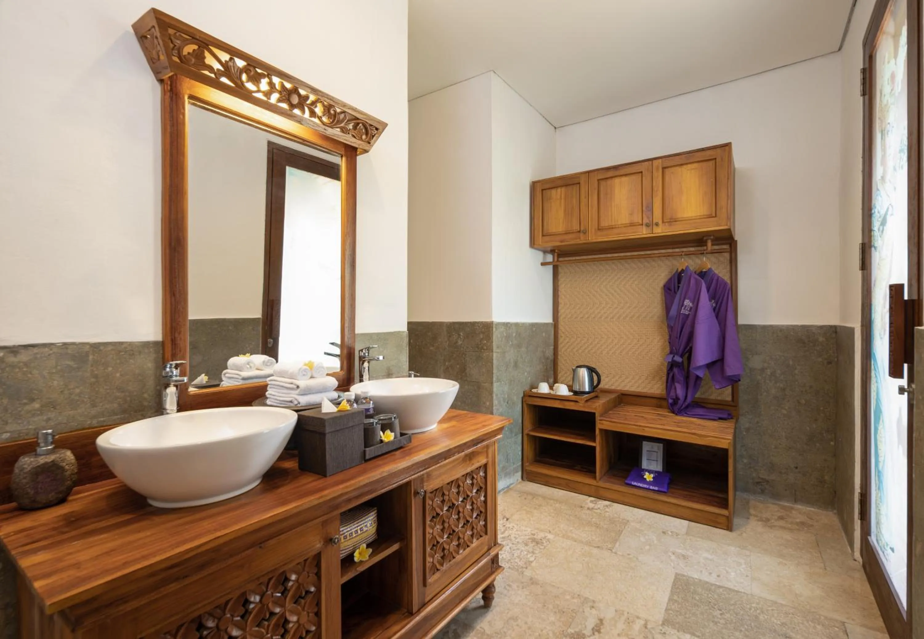 Bathroom in Swan Paradise A Pramana Experience