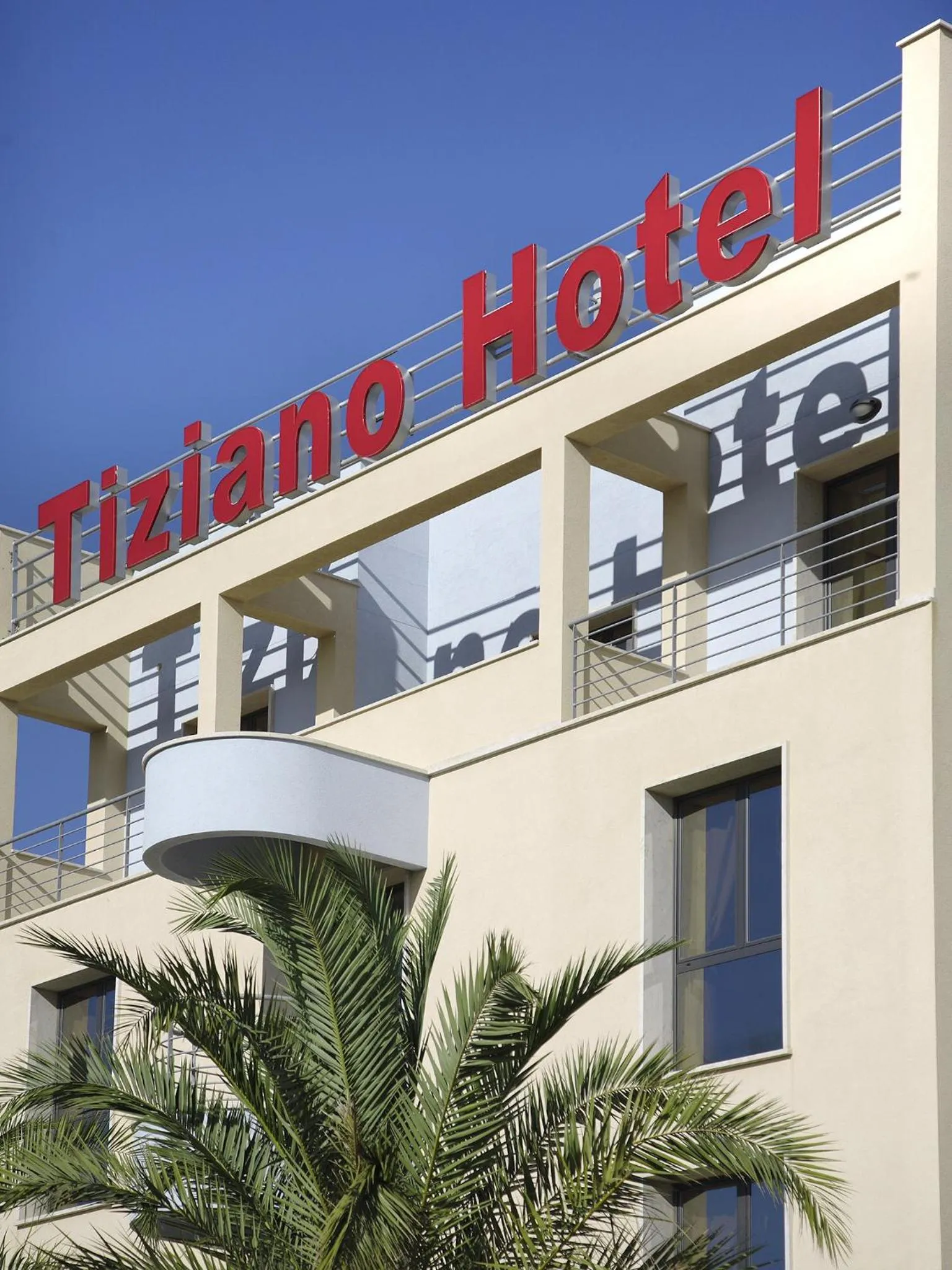 Facade/entrance in Hotel Tiziano