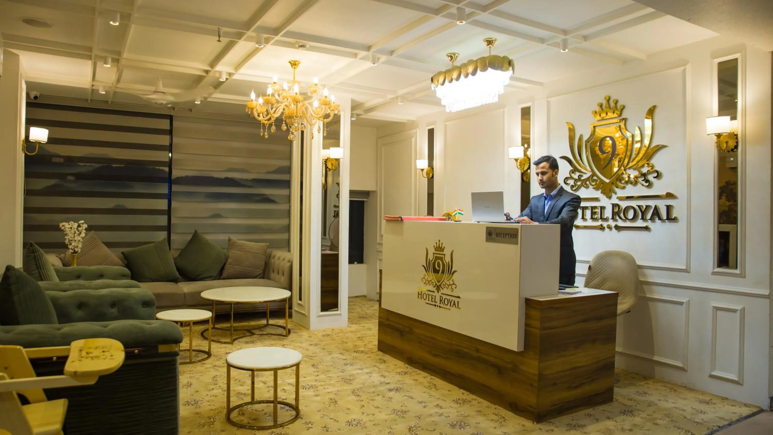 Lobby or reception in Royal 9 hotel & Banquet