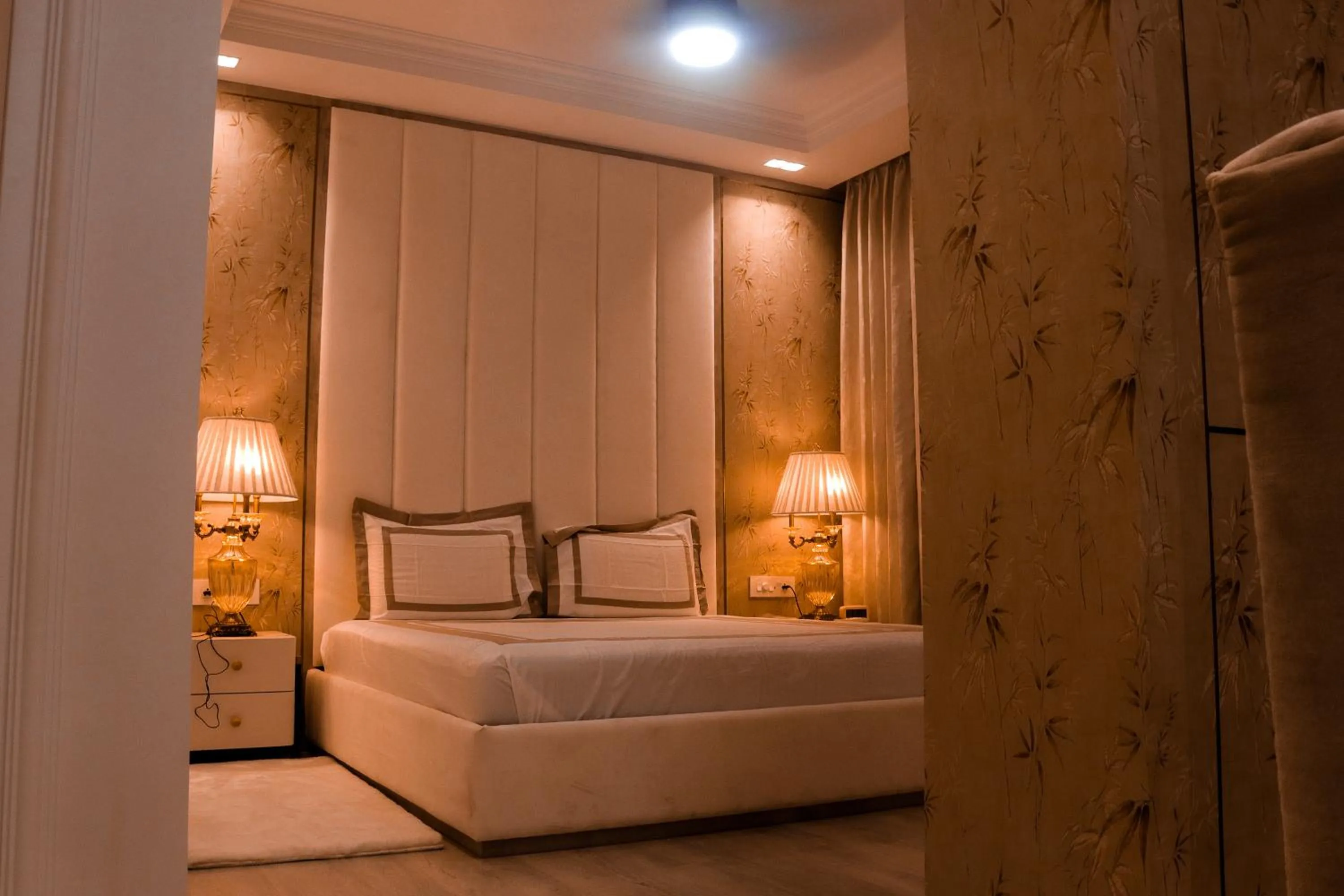 Bed in Royal 9 hotel & Banquet