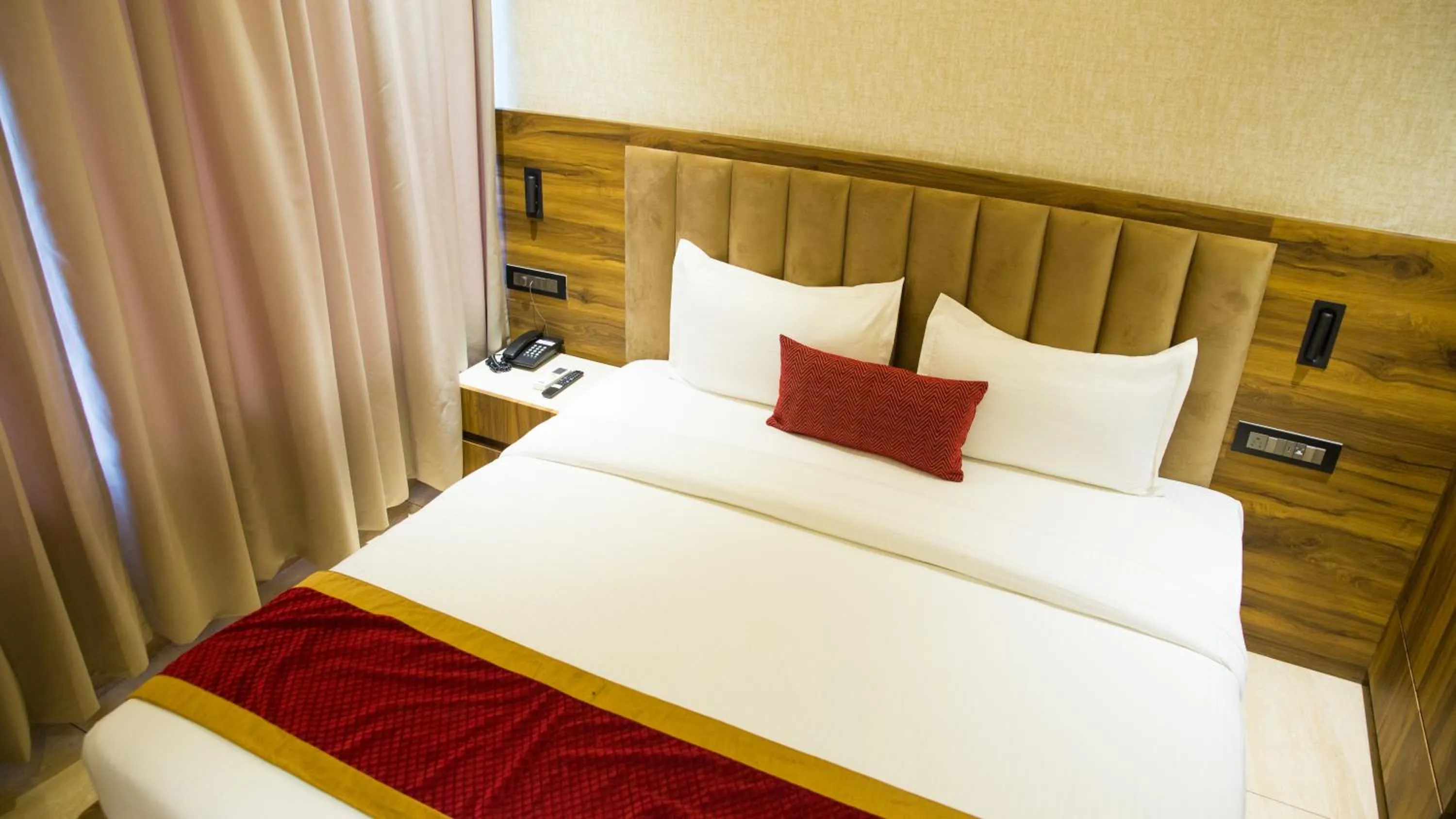 Bed in Royal 9 hotel & Banquet