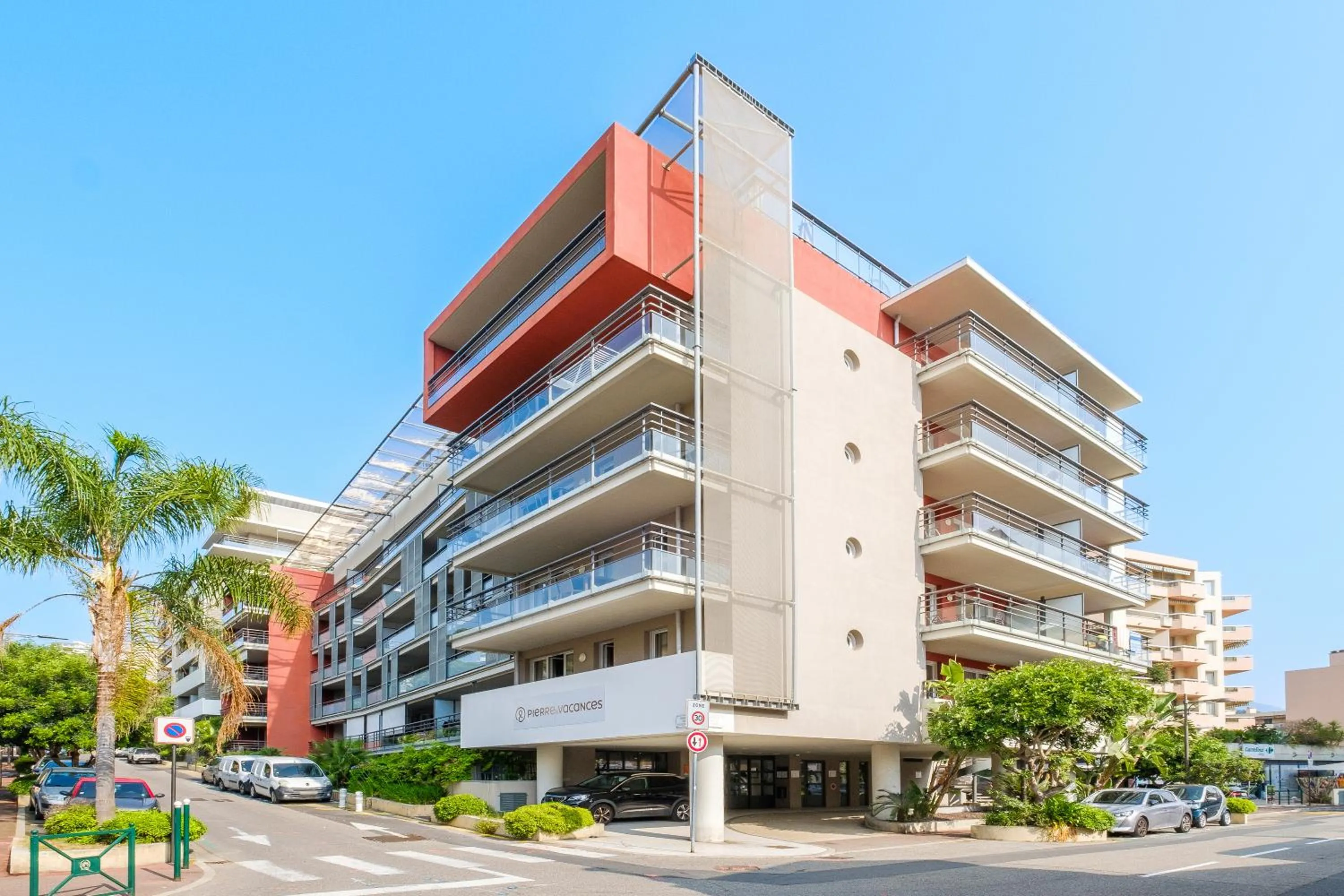 Property building in Résidence Pierre & Vacances Premium Julia Augusta