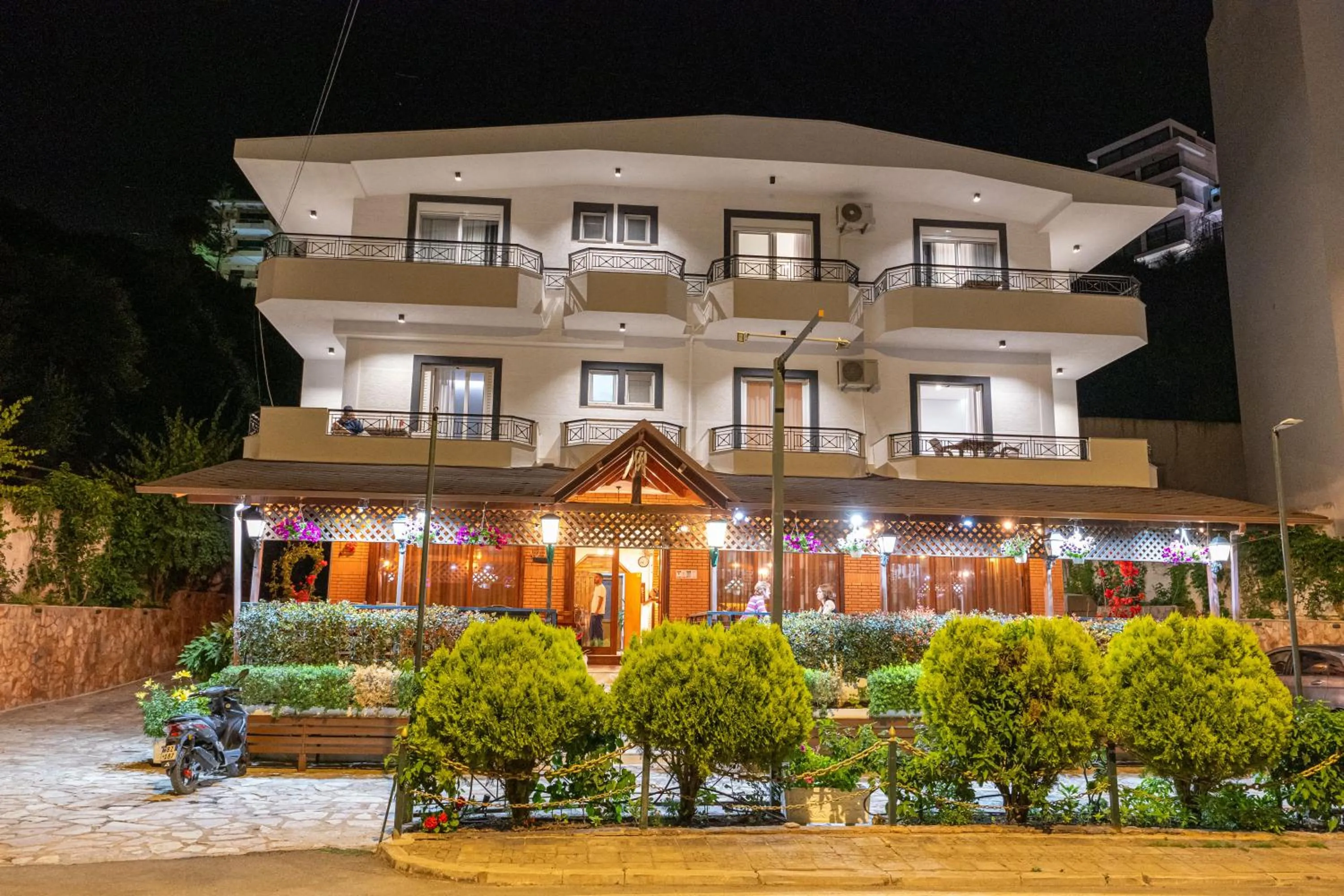 Sunkised Hotel