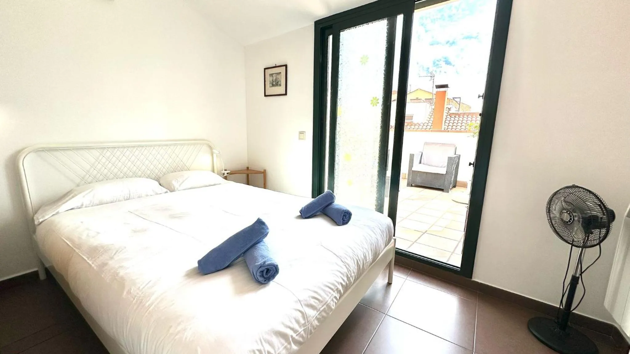 Bed in Blue sea apartment