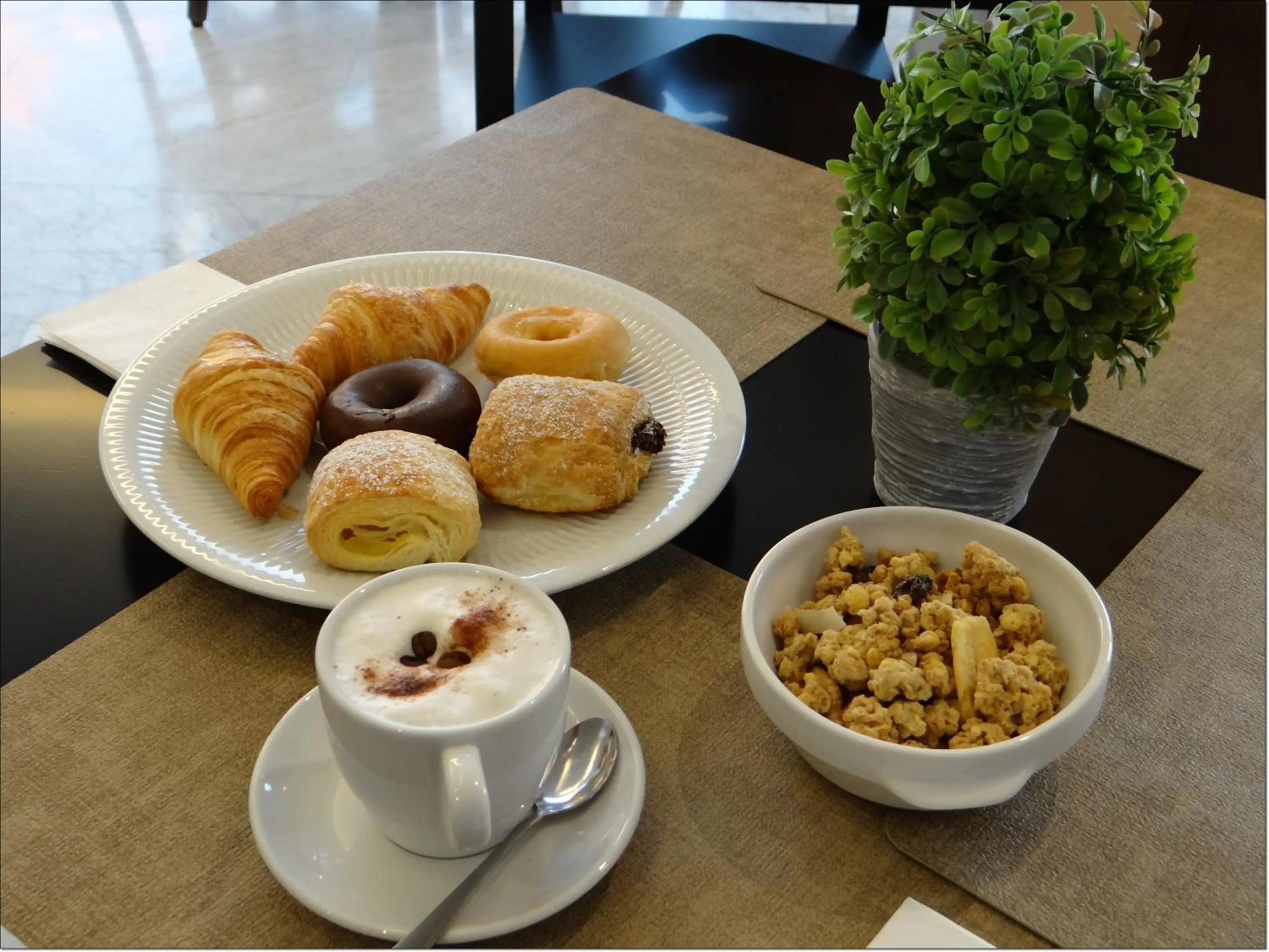 Breakfast in Hotel Equo Aranjuez
