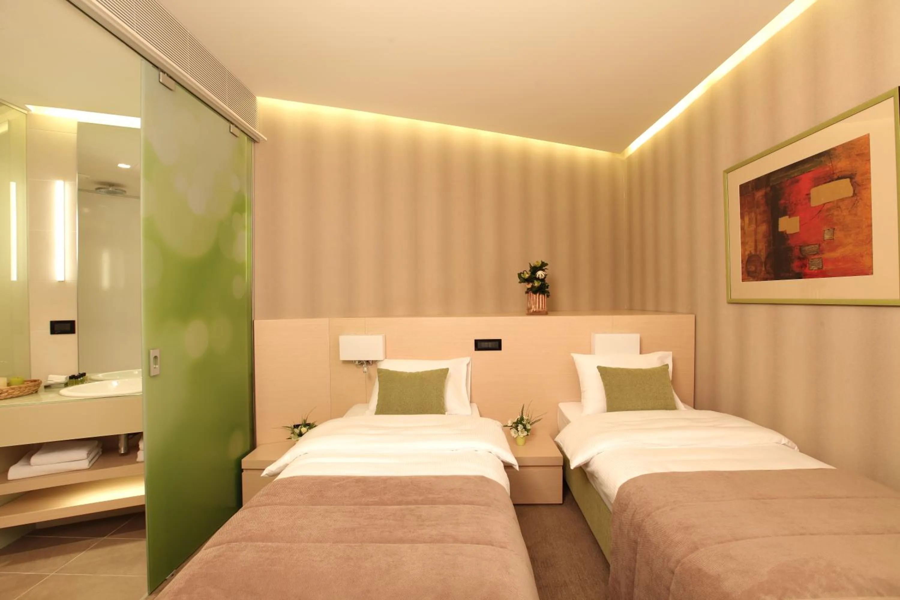 Photo of the whole room in Hotel Argo