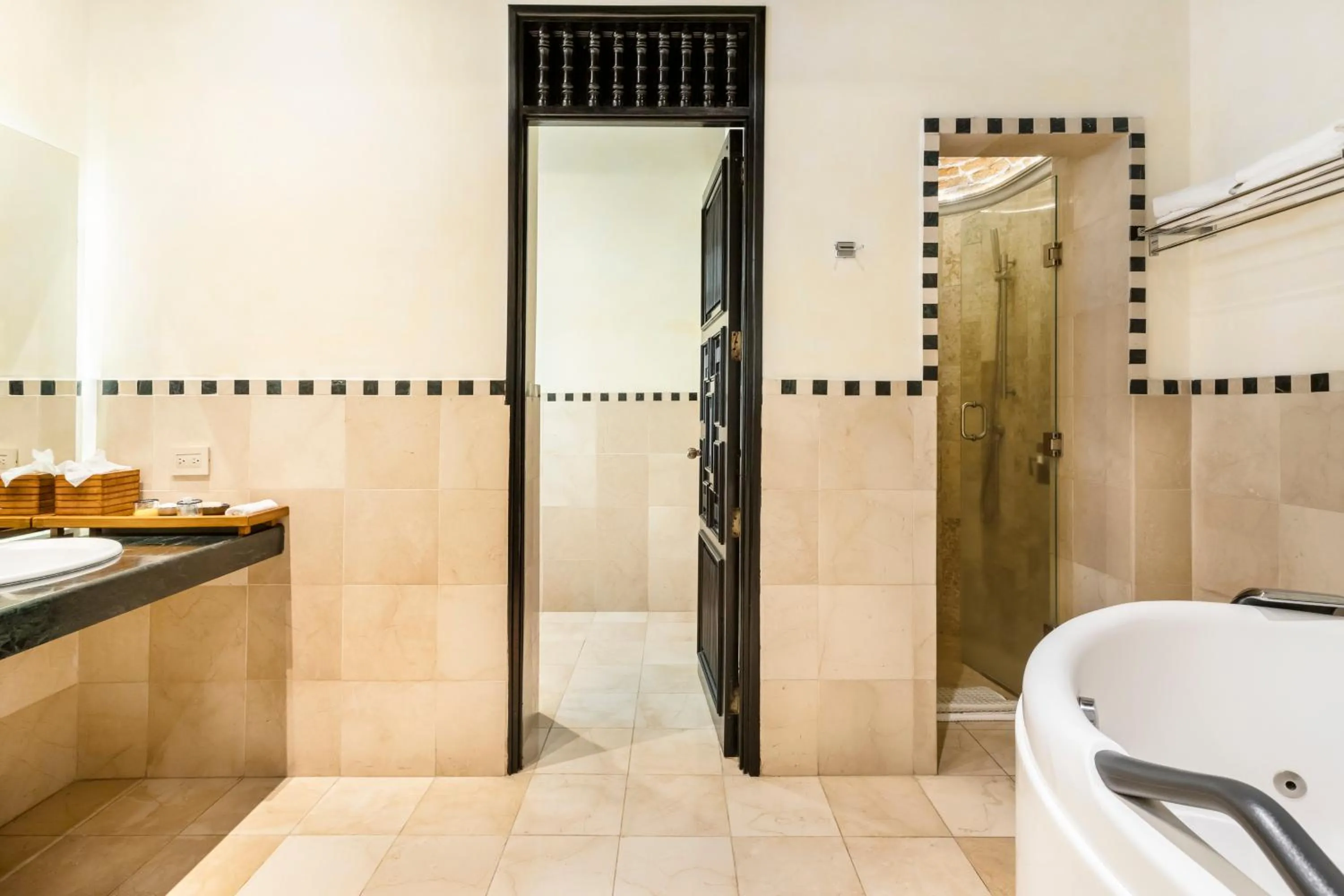 Shower in Pensativo House Hotel