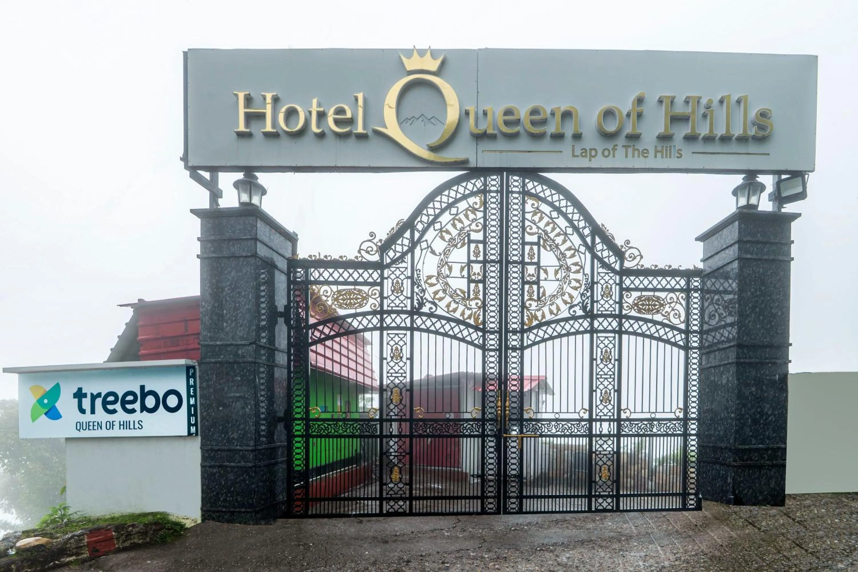 Facade/entrance in Treebo Premium Queens Of Hills Near Mall Road Area