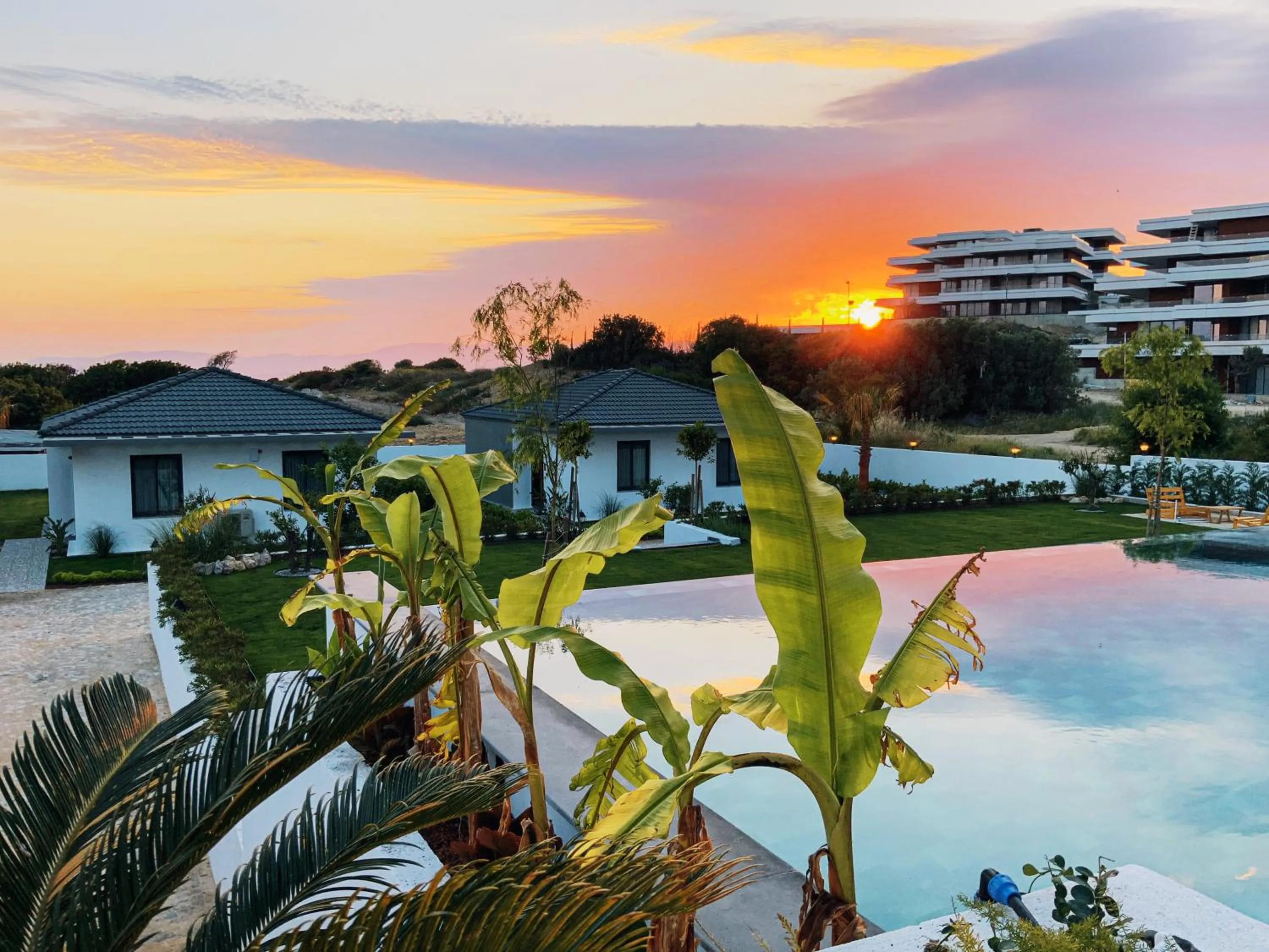 Pool view in KADAGAN SUİTES AYASARANDA