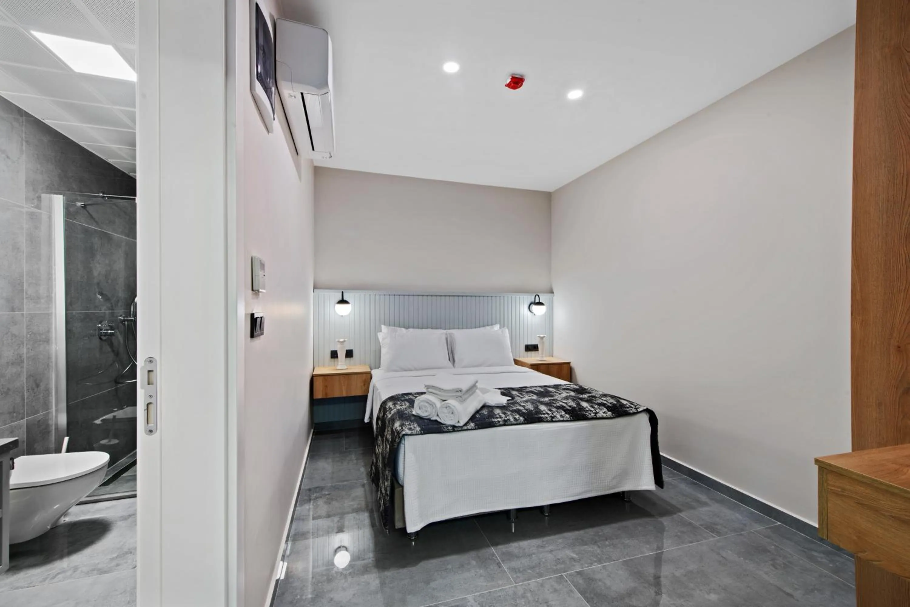 Bedroom, Bed in KADAGAN SUİTES AYASARANDA