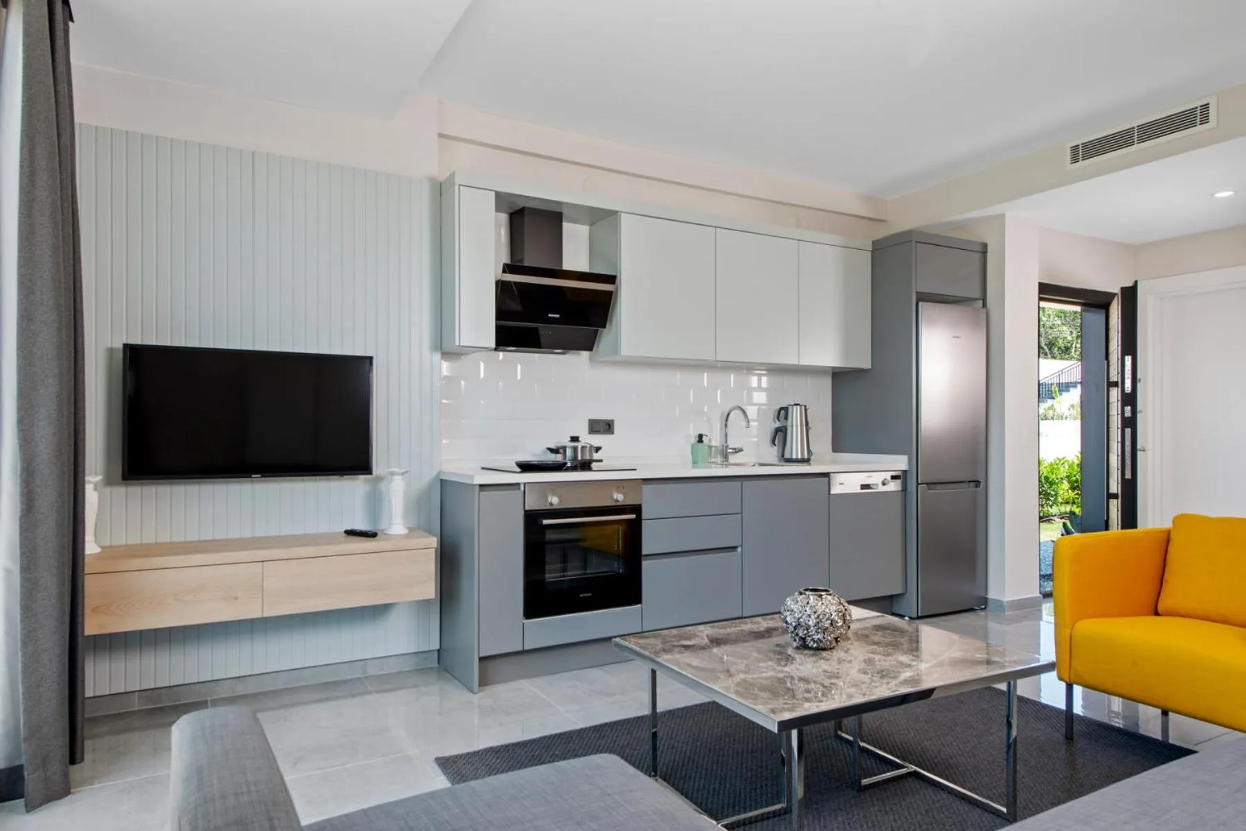 Kitchen or kitchenette in KADAGAN SUİTES AYASARANDA