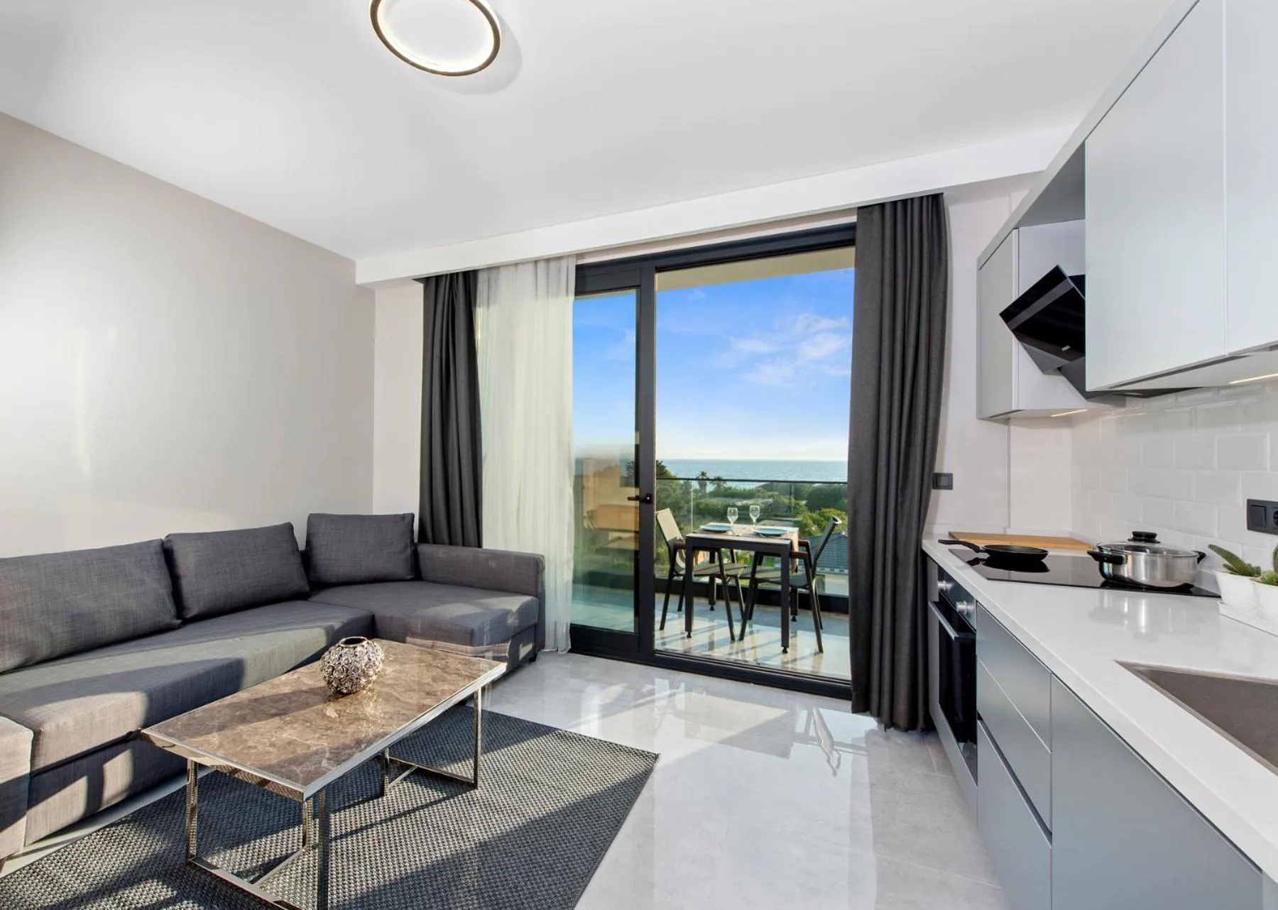 Balcony/Terrace in KADAGAN SUİTES AYASARANDA