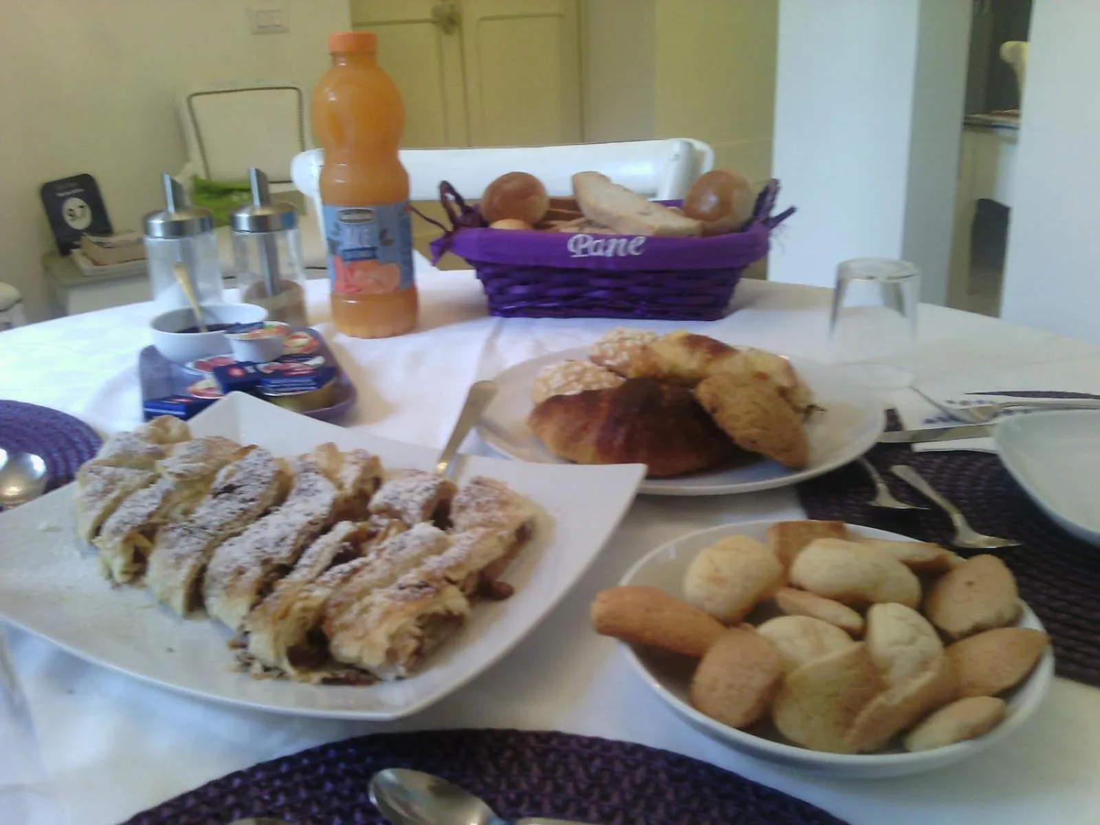 Continental breakfast in Viterbo Antica - centro storico