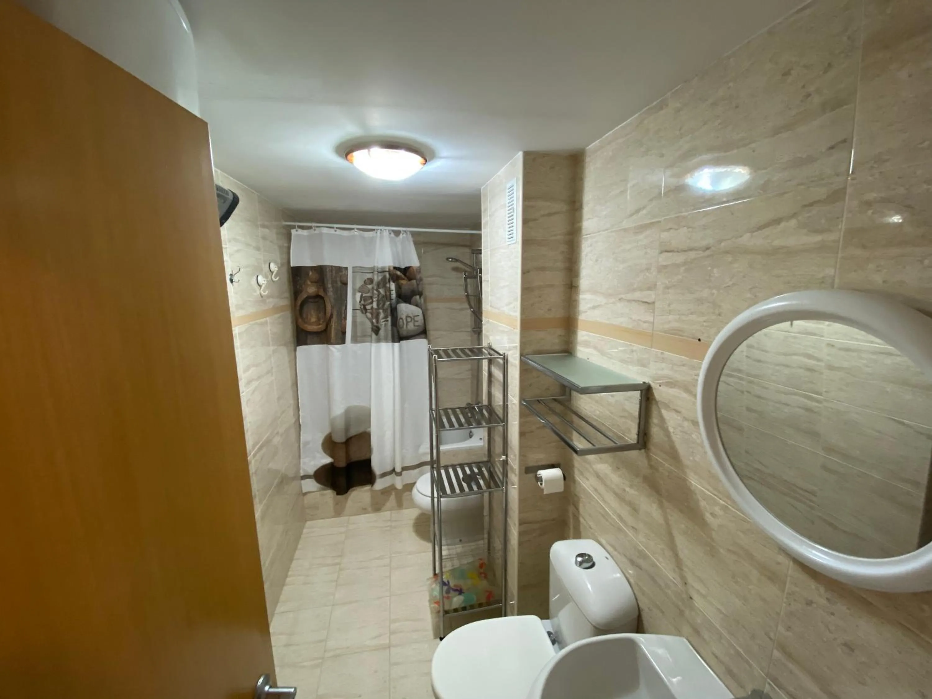 Bath in Apartamentos Punta Canaret Altamar