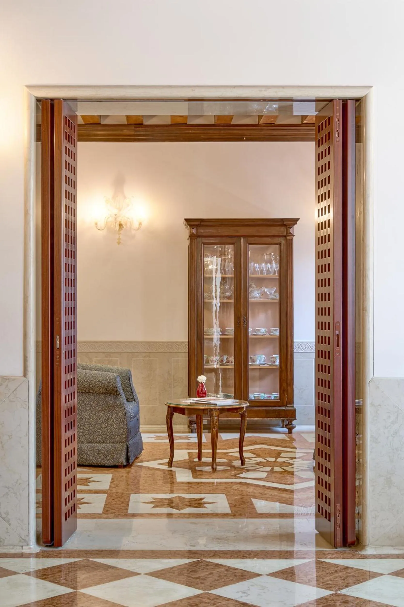 furniture in Hotel Santa Chiara