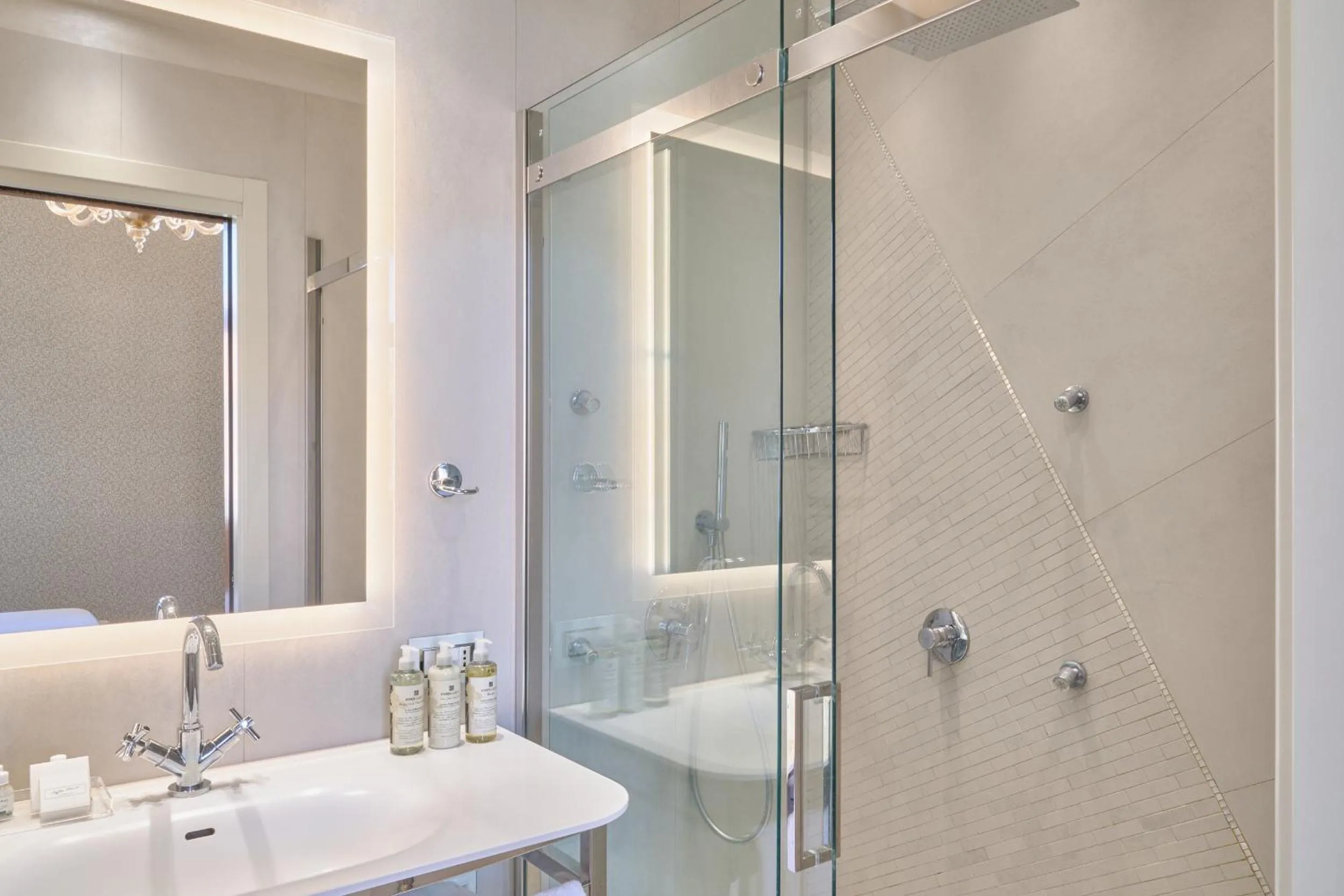 Bathroom in Hotel Santa Chiara