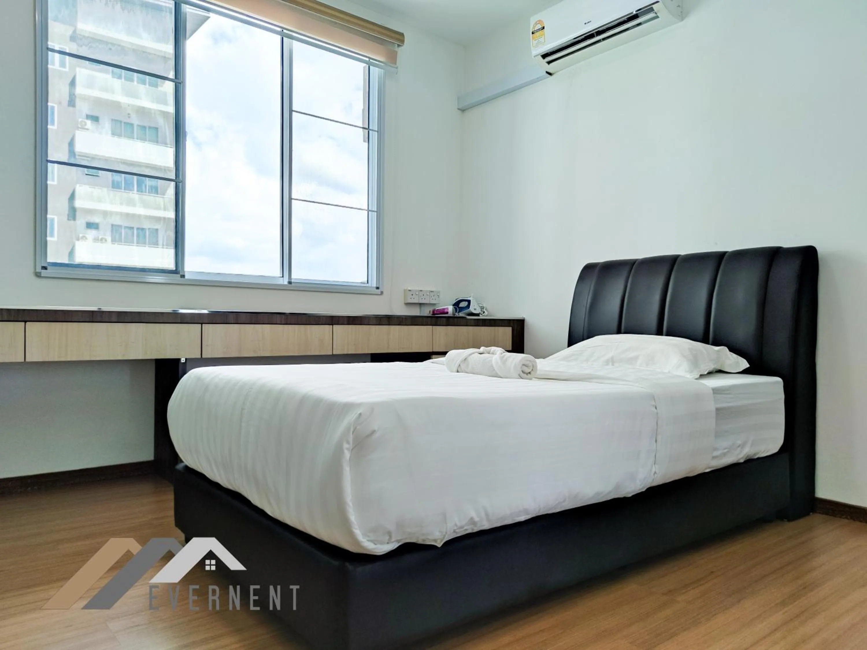 Bed in Serene Heights by Evernent