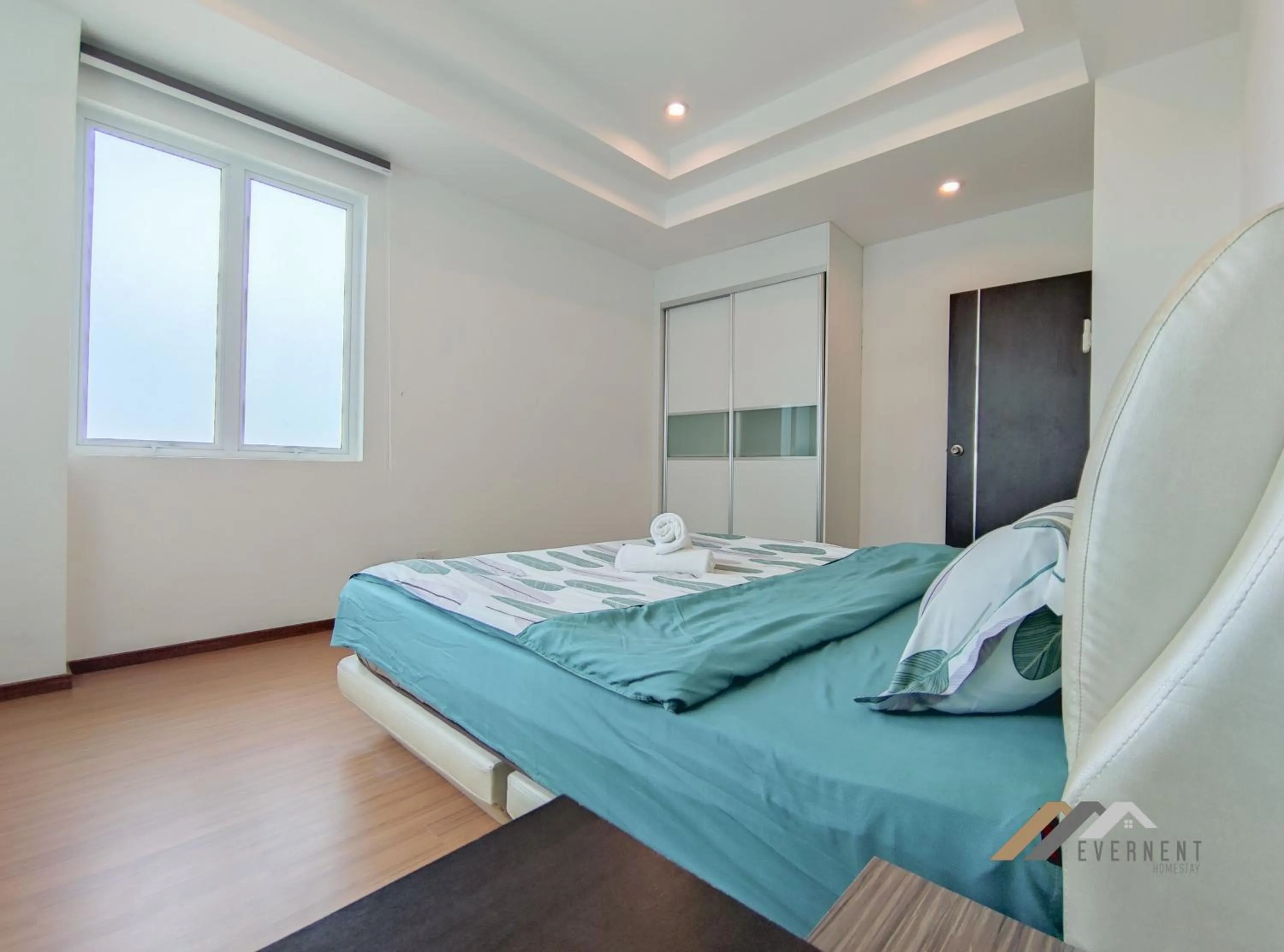 Bed in Serene Heights by Evernent