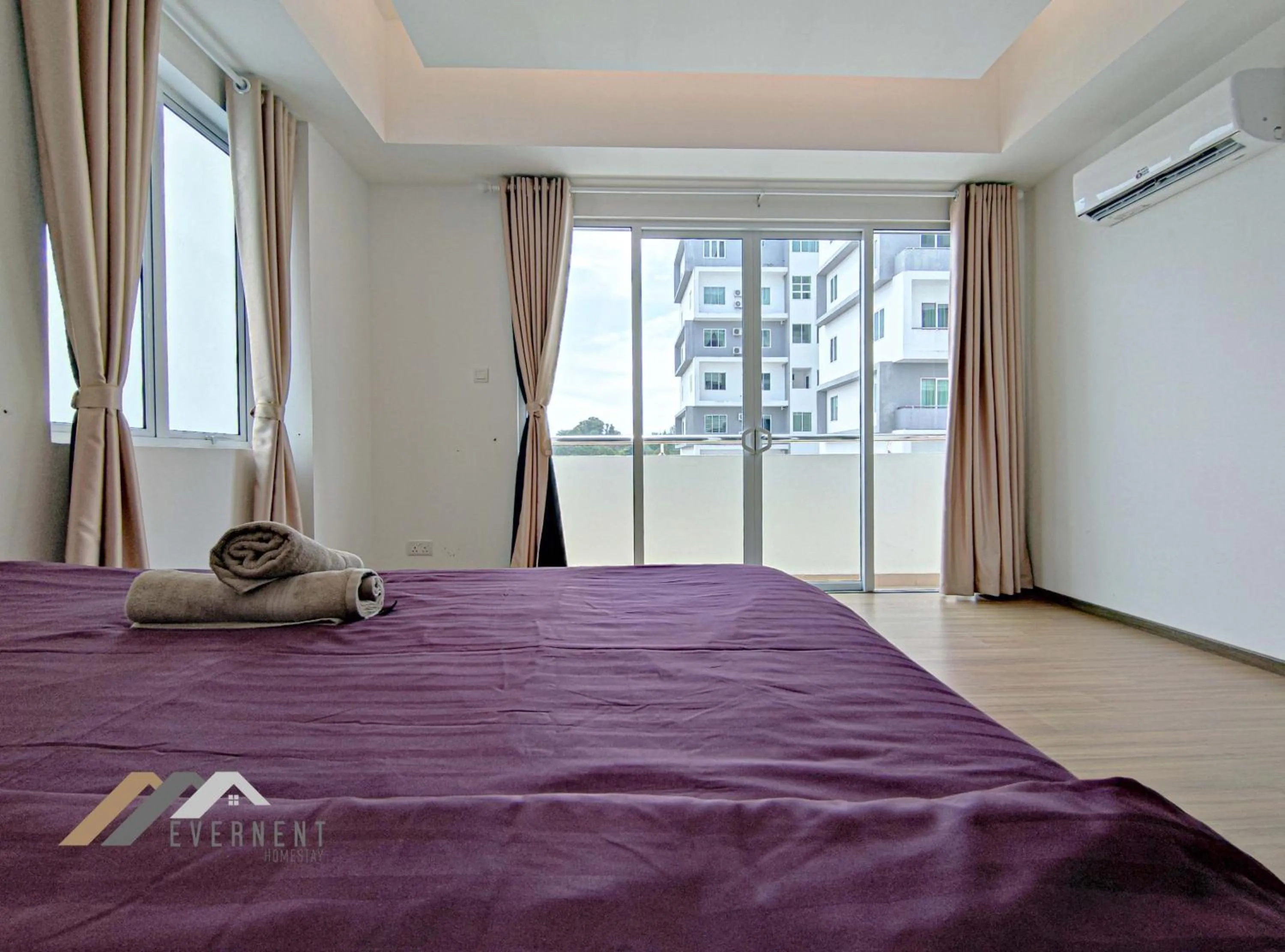 Bed in Serene Heights by Evernent